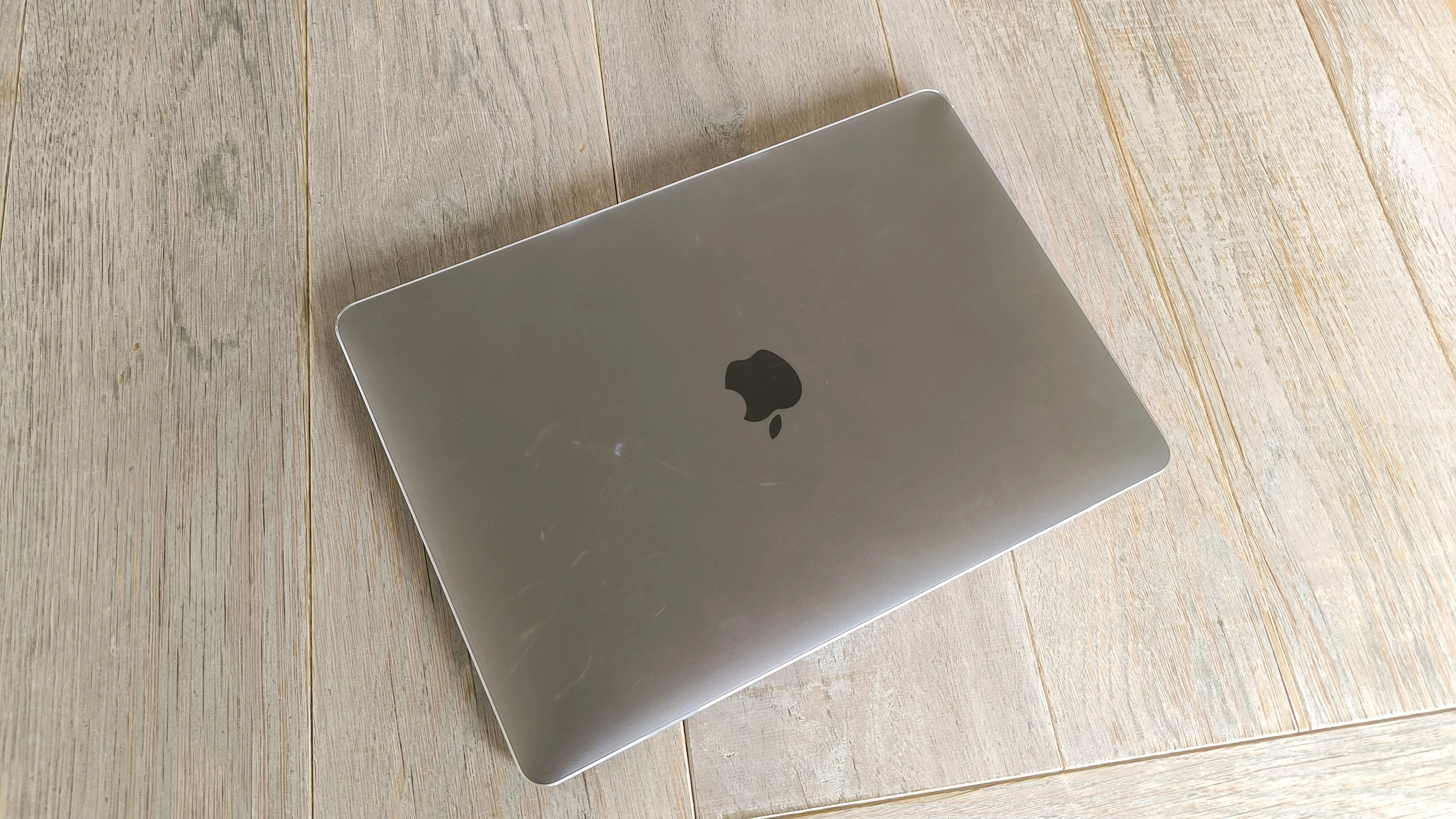 最終値下げ購入前にコメントApple MacBook Pro プライムデーでMacBookは安くなる？値上げした今年の買い方を整理して