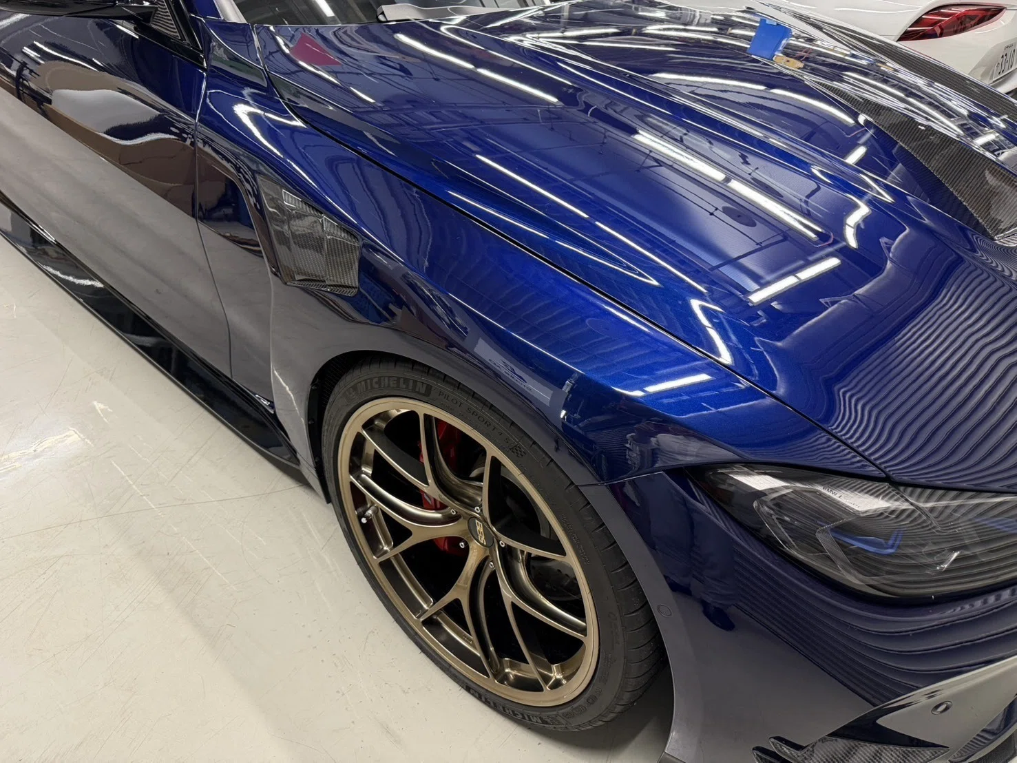BMW】イッケイケな左マニュアルなG82M4ッ！｜鈴木BOB康昭