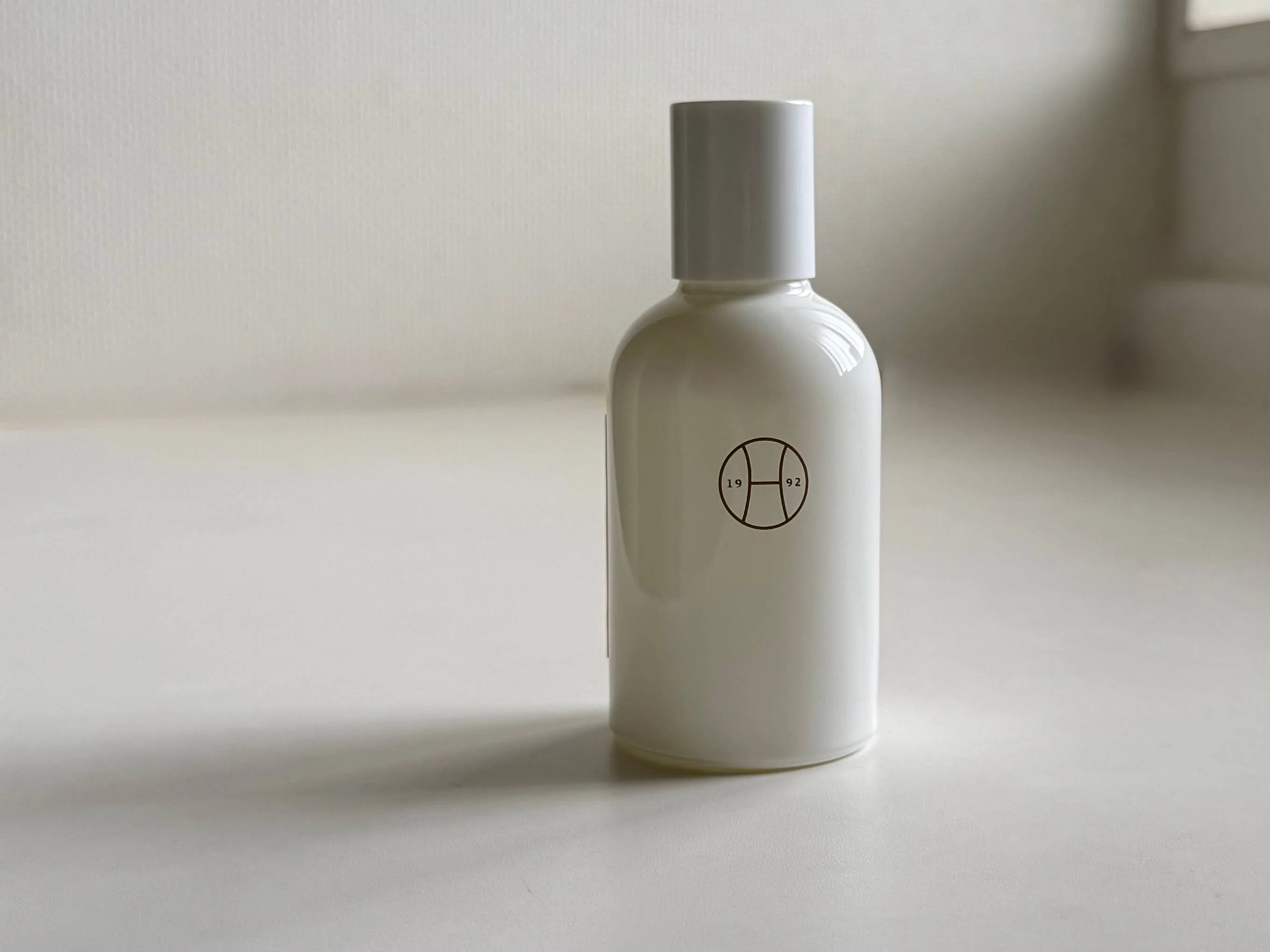 Perfumer H | Soap 。肌の温度を覚えていく白｜kaz-san
