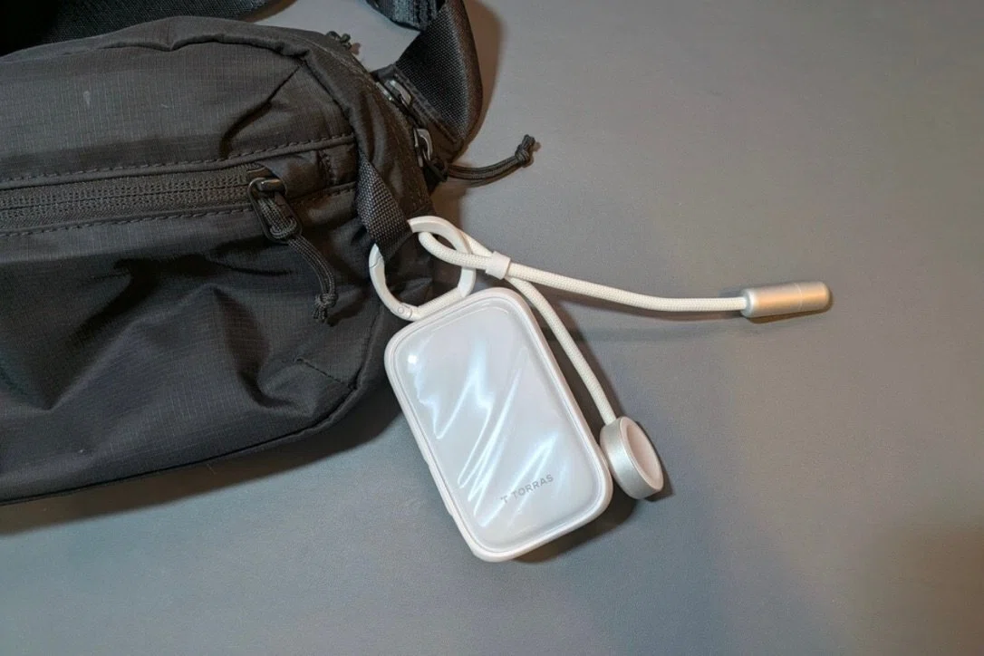 TORRAS PearlGo 2in1レビュー！Apple Watchも充電できる、持ち歩きたくなるモバイルバッテリーだった