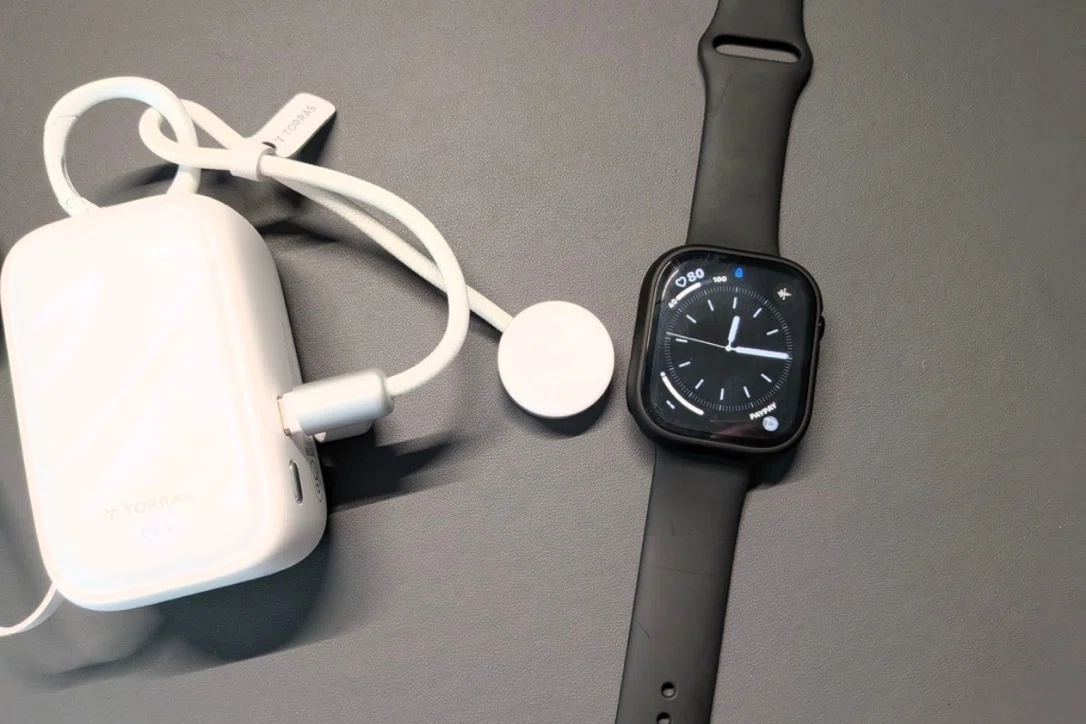 TORRAS PearlGo 2in1レビュー！Apple Watchも充電できる、持ち歩きたくなるモバイルバッテリーだった