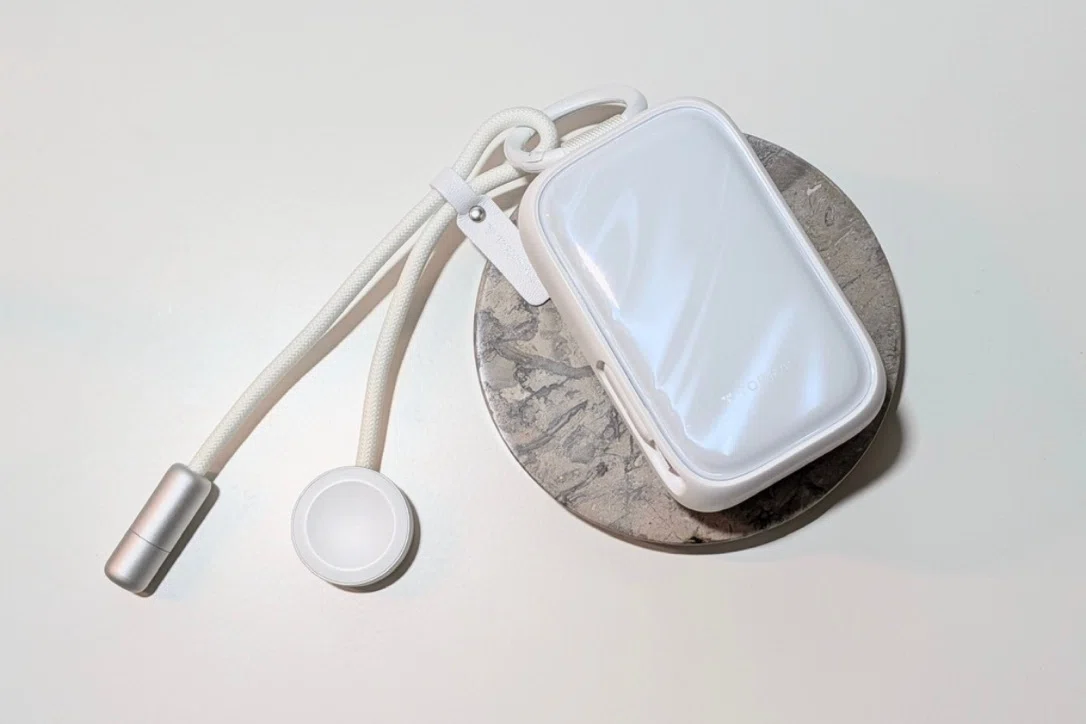 TORRAS PearlGo 2in1レビュー！Apple Watchも充電できる、持ち歩きたくなるモバイルバッテリーだった