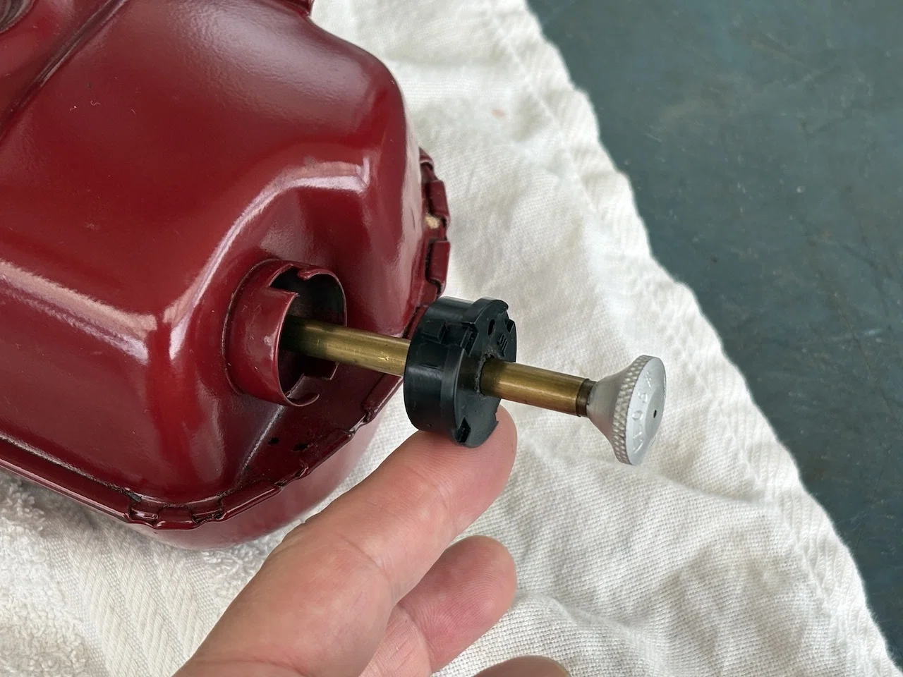 何十年ぶりの目覚め！ Coleman 413Hをメンテしてみた｜Tinkerer's Notebook