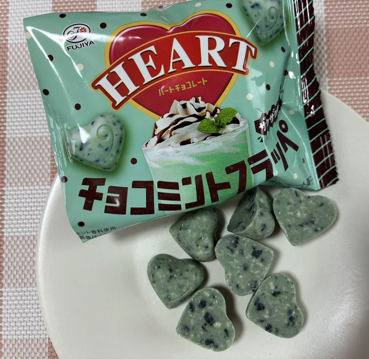 チョコミン党の至福。8種類集めて食べ比べ大会を開催してみた。｜超