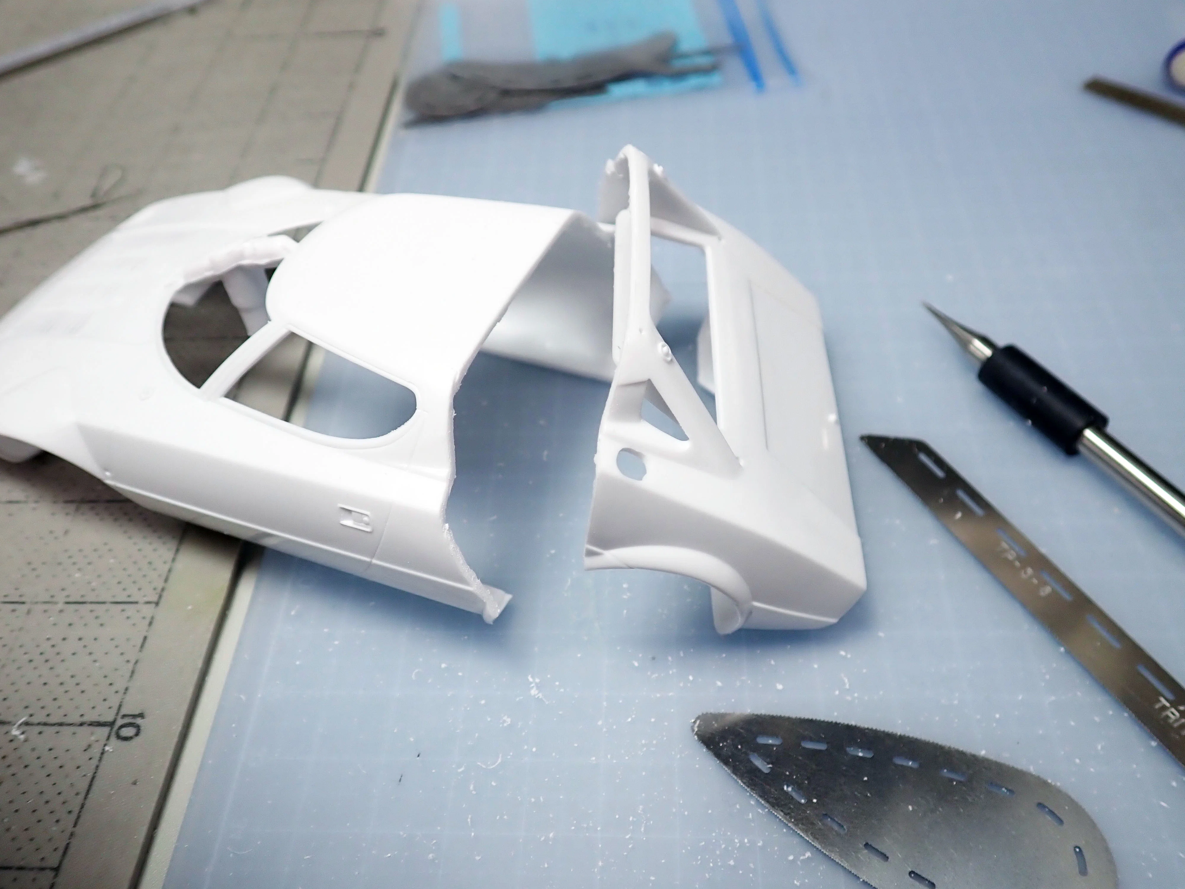 ツヤツヤボディに憧れて：ハセガワ 1/24 ランチアストラトス HF