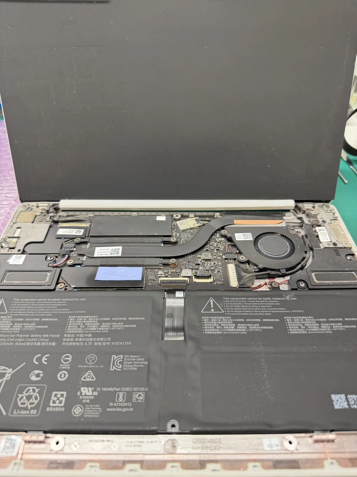 【nini】Surface Laptop Go ジャンク ヒンジ破損 nini】Surface Laptop Go ジャンク ヒンジ破損 Surface Laptop Go 3 の
