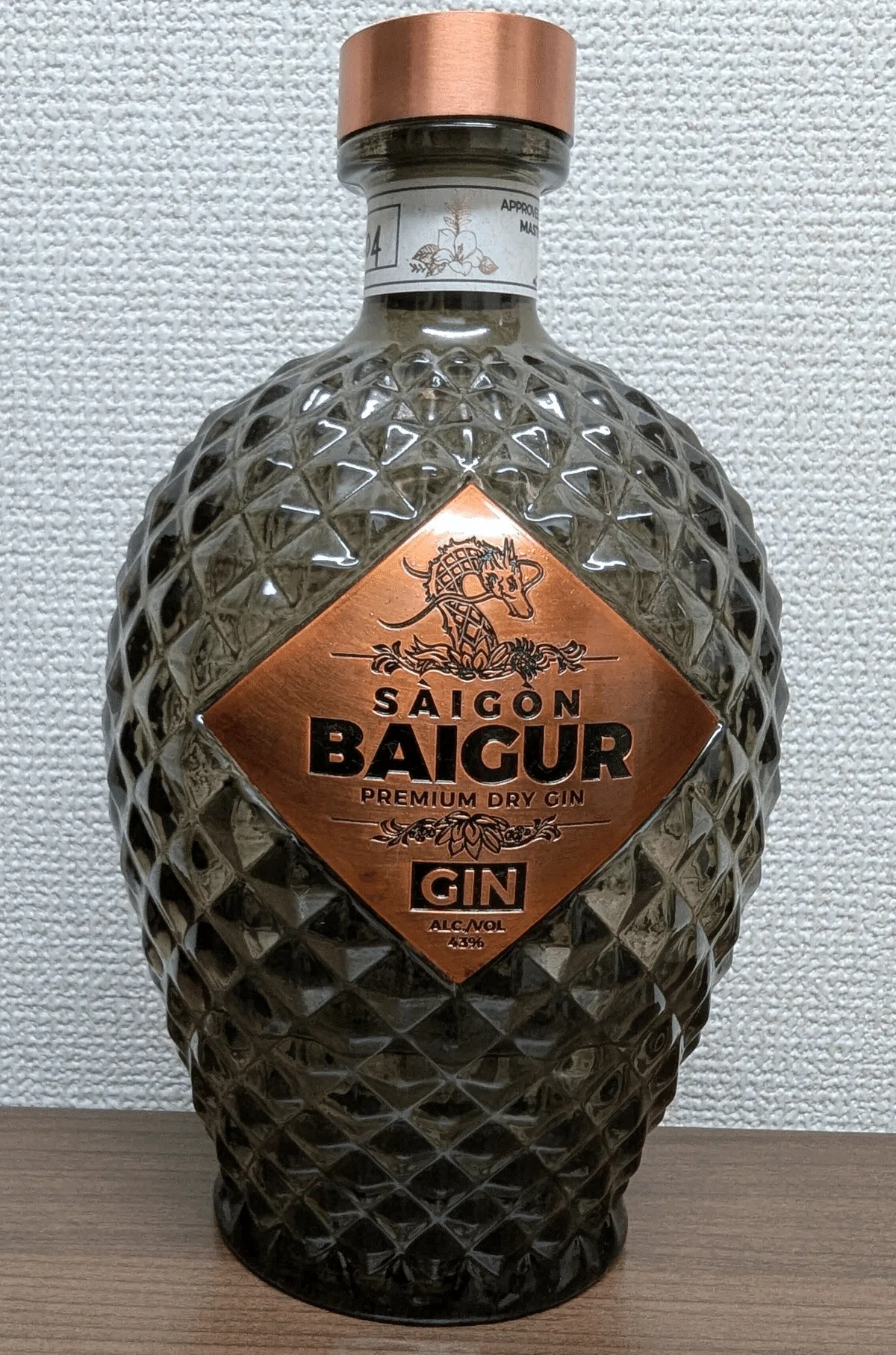 狂気の大量レビュー】酒“100”銘柄｜ジン、ウイスキー、焼酎
