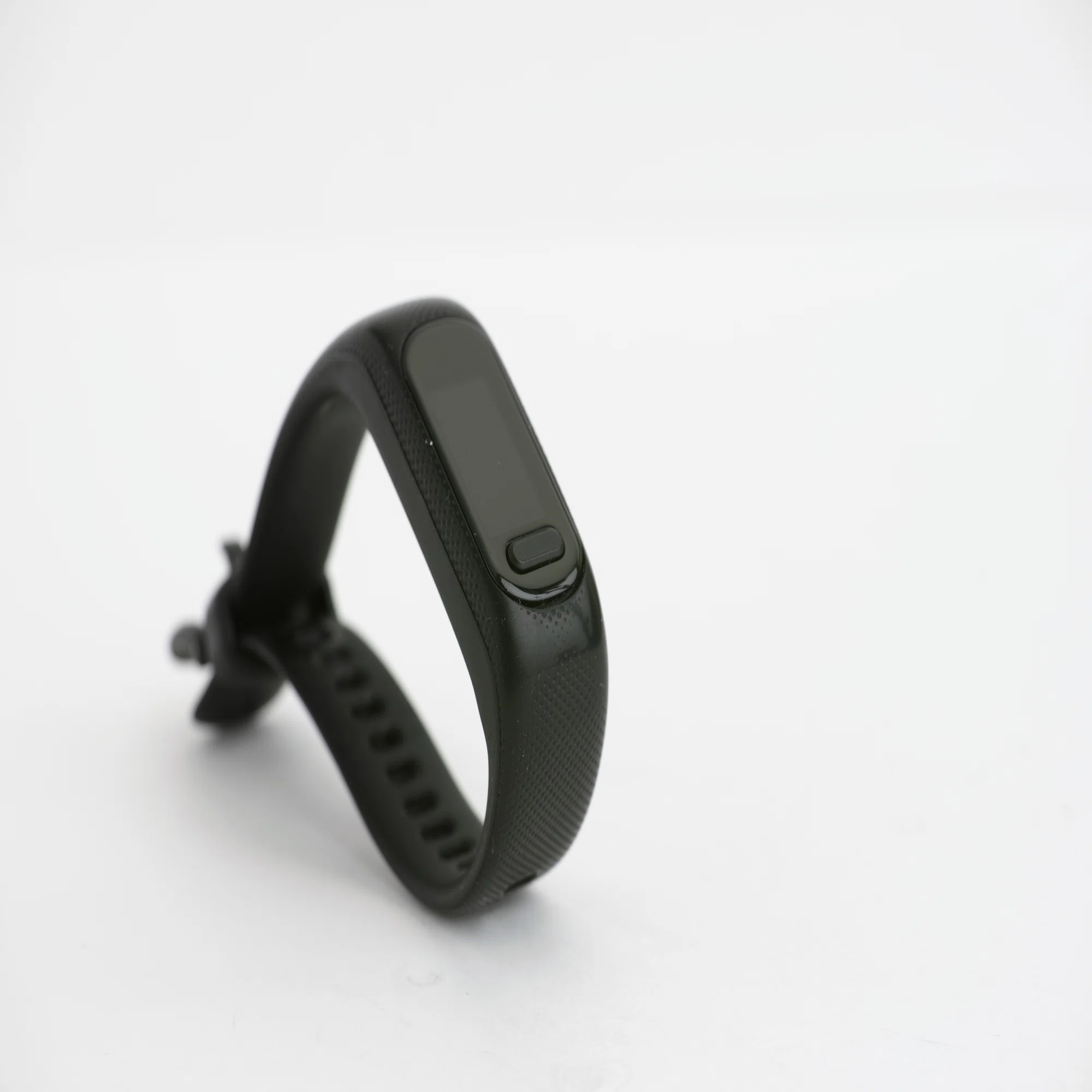 長期レビュー】Garmin vivosmart 5は最高峰の健康管理トラッカー 
