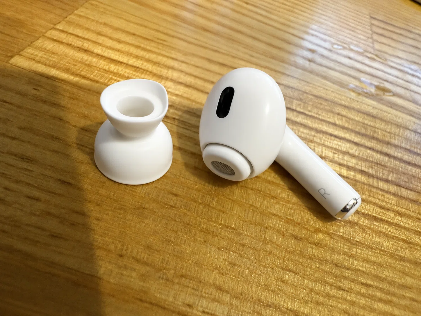 airpods 耳の部分のみ AirPods Proのゴムのヤツがとれた！｜伊藤正宏