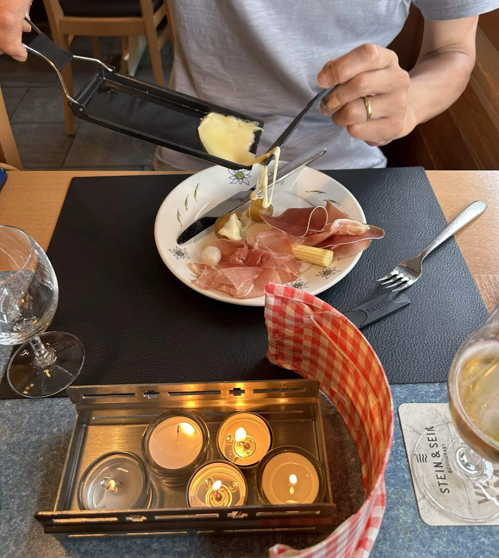 スイス🇨🇭50代夫婦フリー旅 2日目③フィルスト展望台｜Okka