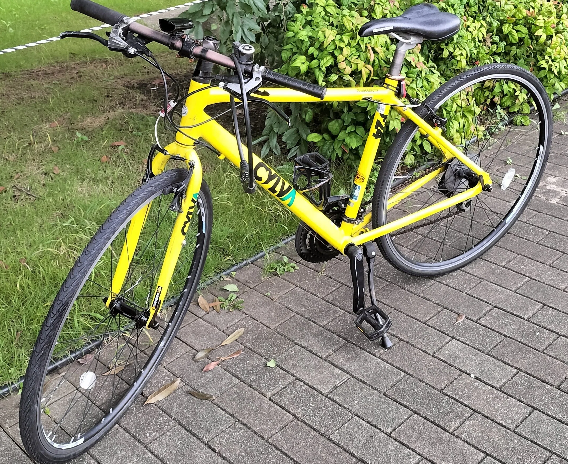 イエロー クロスバイク 1年前盗まれたクロスバイク無事戻ってきて味わう