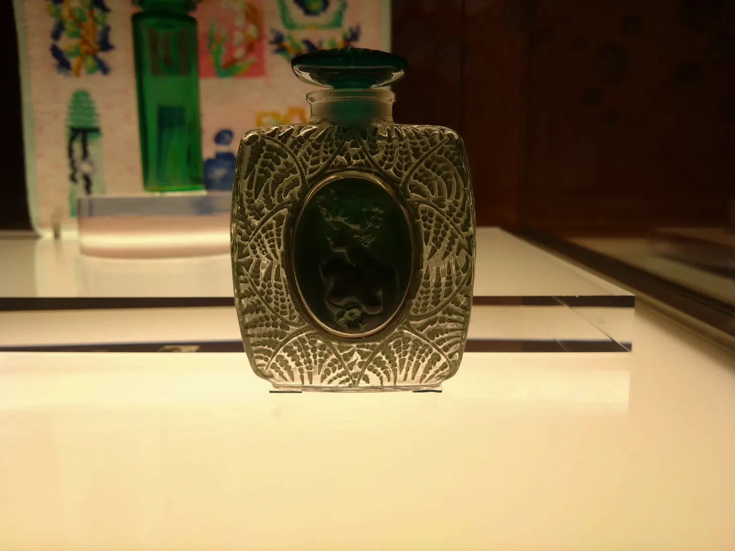 アート】アール・デコの香水瓶からオリエント急行まで！箱根で出会う