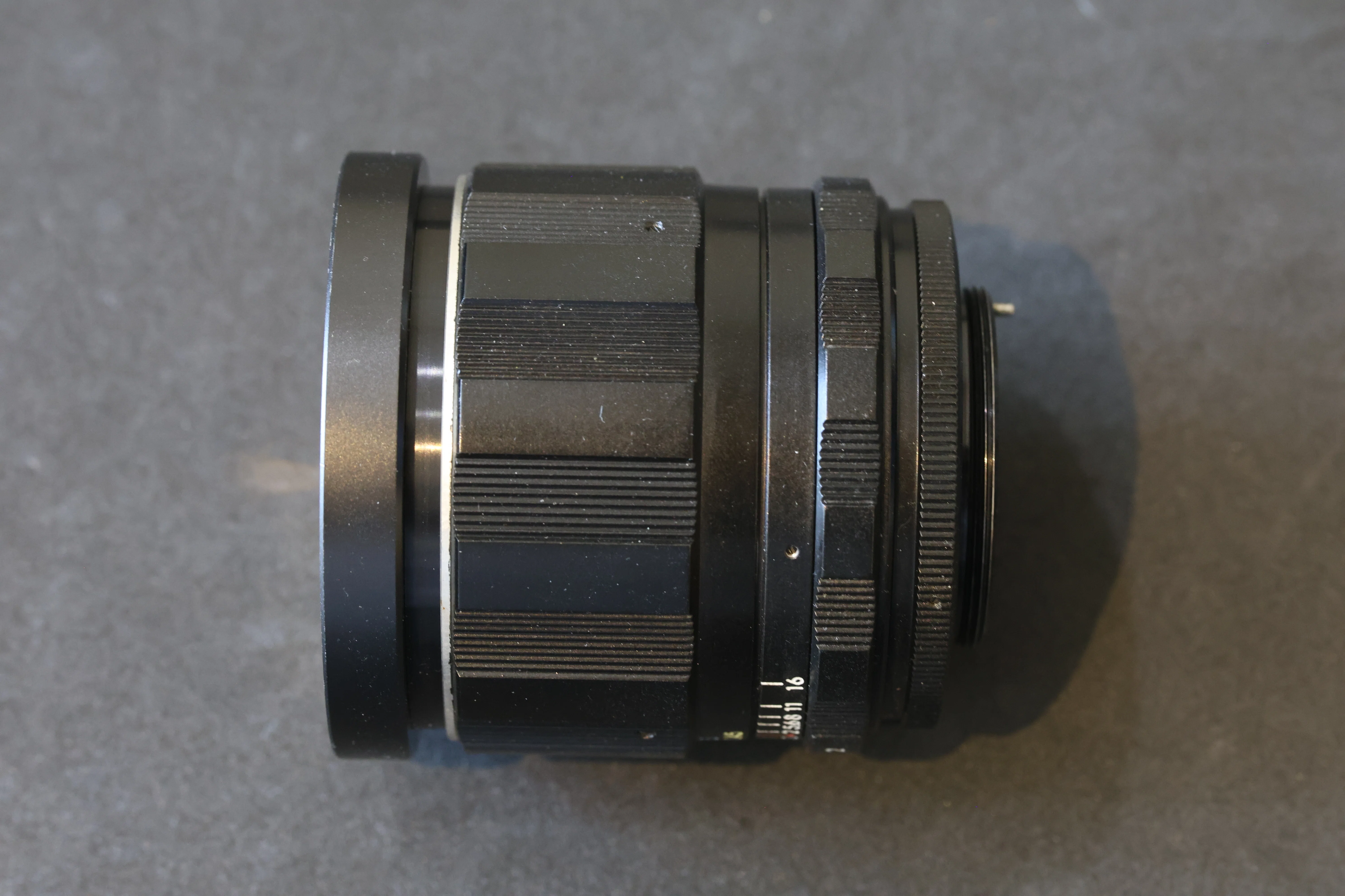 Super-Takumar 35mm F2 前期型 ヤフオク再出品予定｜ideal_squid6717