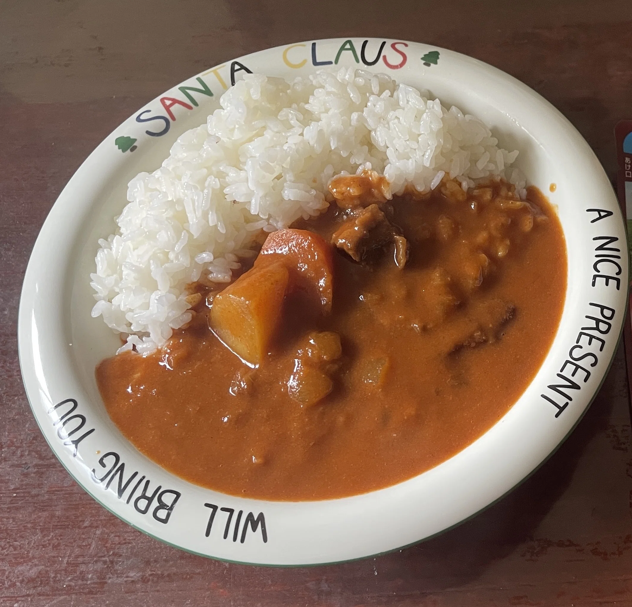🍛【レトルト】富良野市場 トマトビーフカレーを食べてみた件