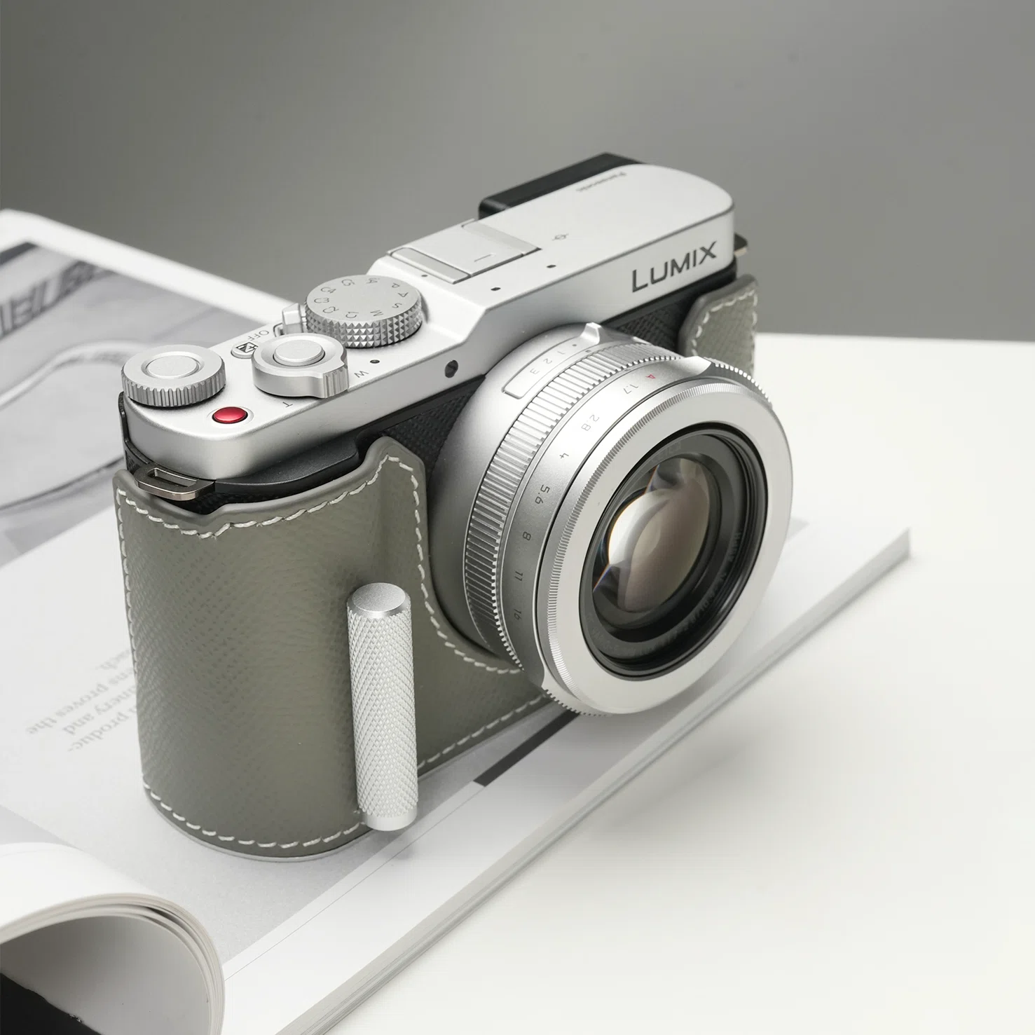 プレスリリース】 MR.STONE、Panasonic LUMIX L10専用レザーケースを