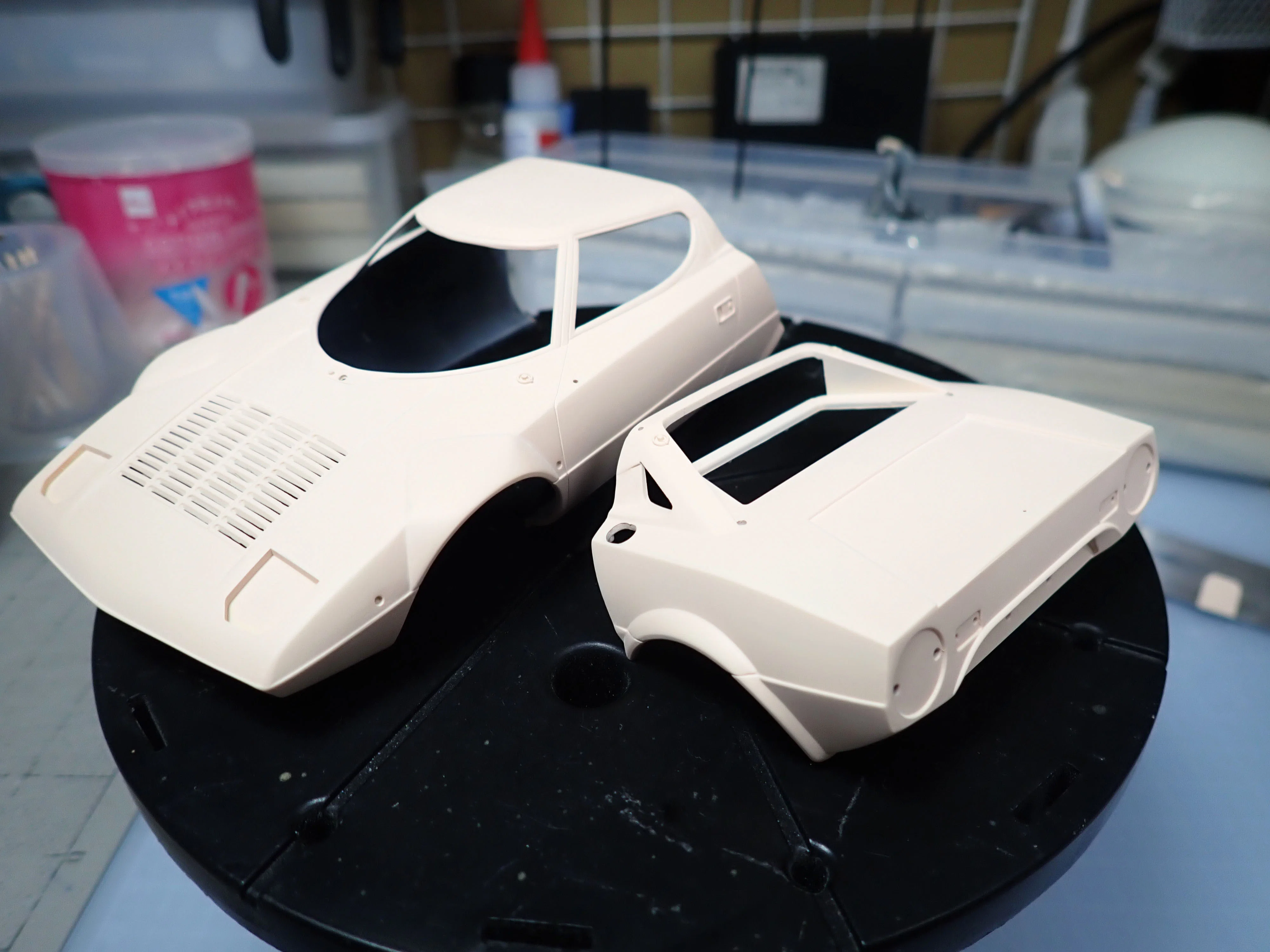 ツヤツヤボディに憧れて：ハセガワ 1/24 ランチアストラトス HF