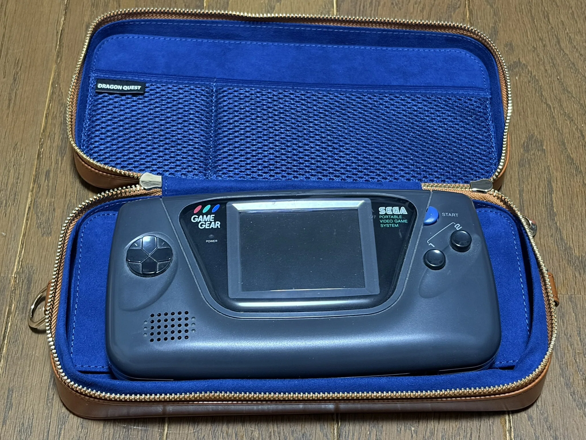 ドラゴンクエスト ロトのマルチポーチ（ゲーム機対応）（DQグッズ紹介