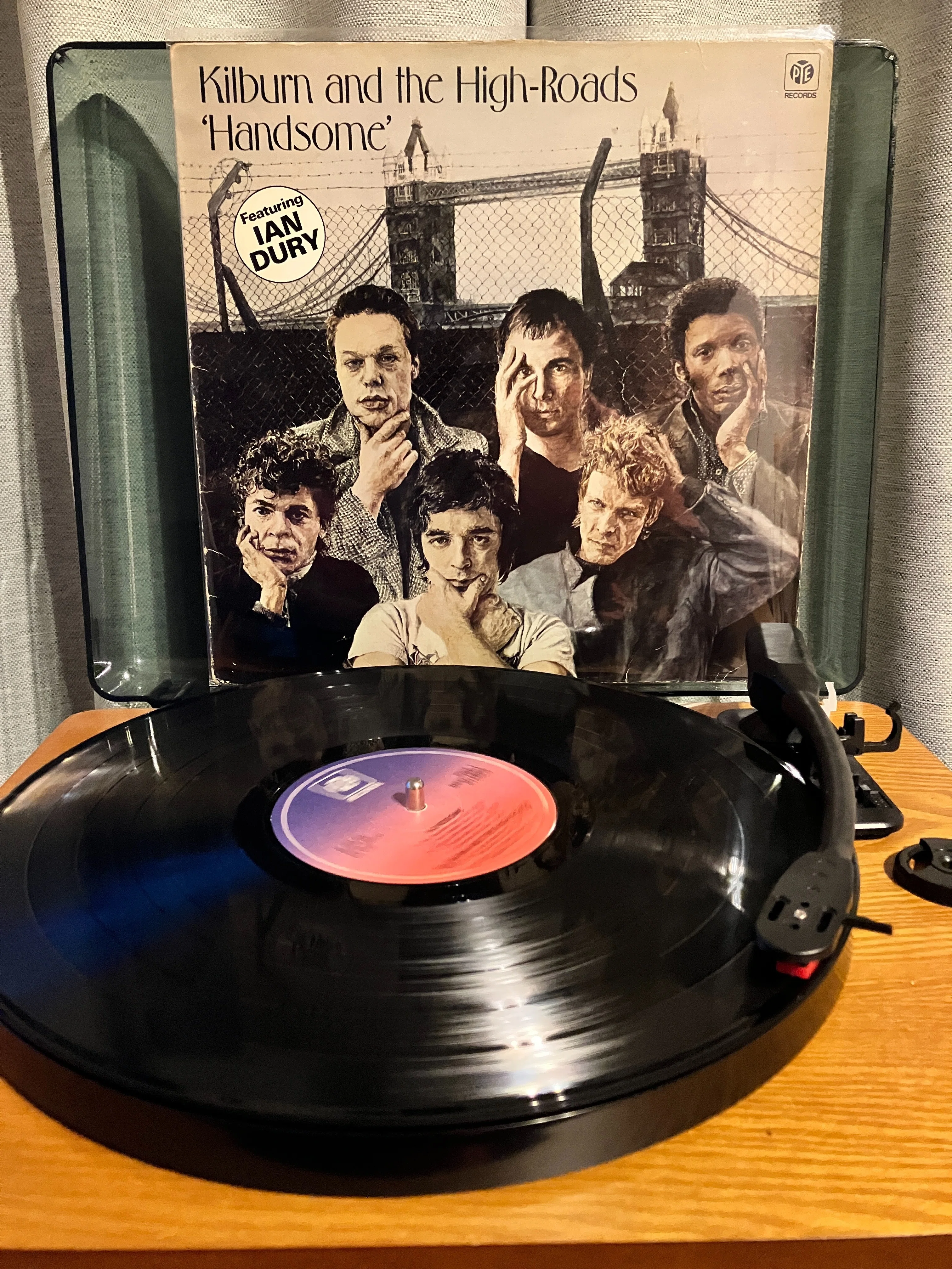 Kilburn and the High-Roads『Handsome』を今聴くべき理由｜chachamaru0903
