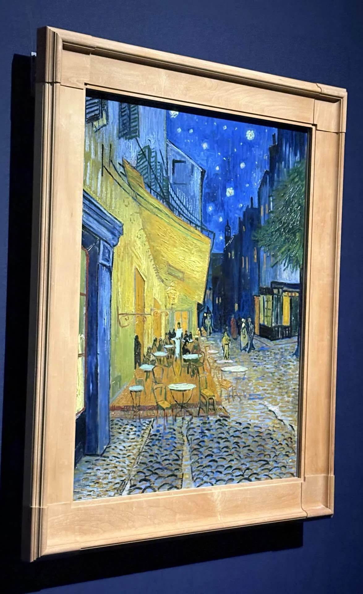 Painting Starry Night: Memories of the Great Van Gogh Exhibition