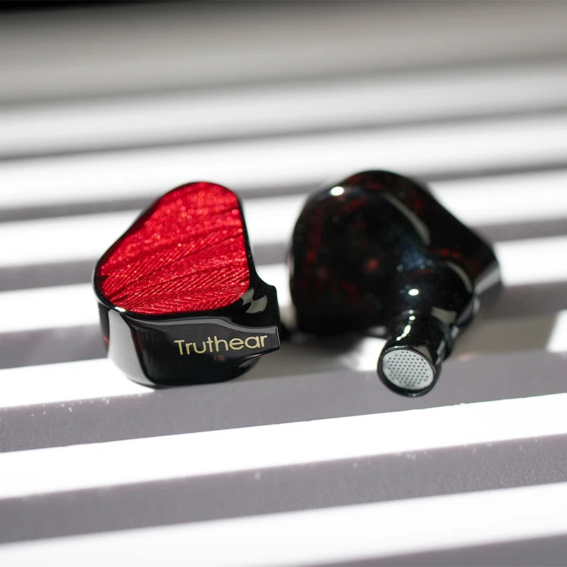 TRUTHEAR x Crinacle ZERO:RED』レビュー：1万円以下イヤホンの「正解