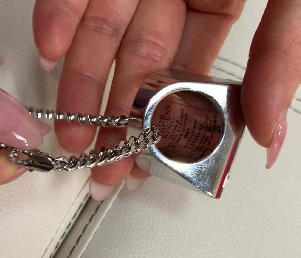 Dior Princess Ring 001 Pink Majesty Gloss Lipstick Mirror Chain