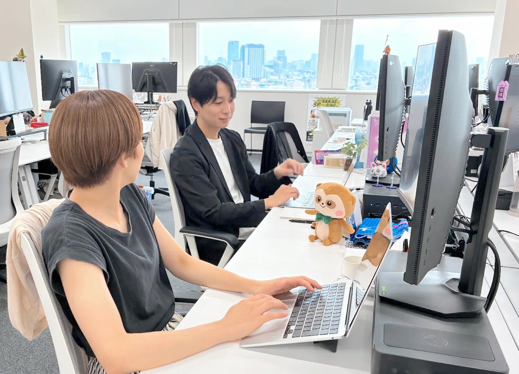 スポーツチームの課題解決に奔走！営業担当・渡辺さんの1日レポート