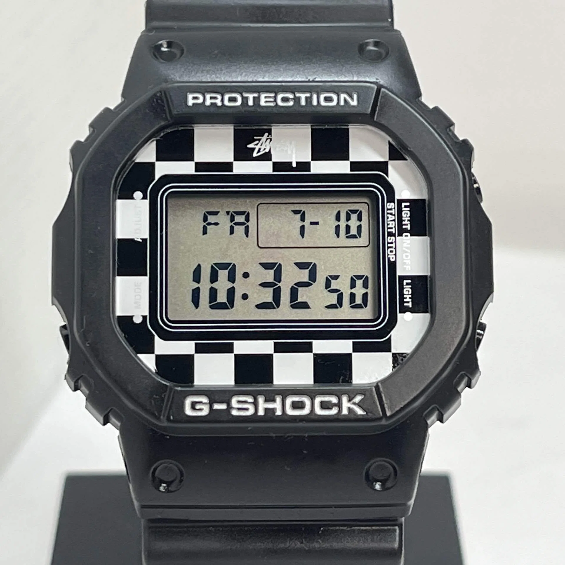 ストリートの覇者が宿るスクエア。G-SHOCK「DW-5600VT STUSSYコラボ