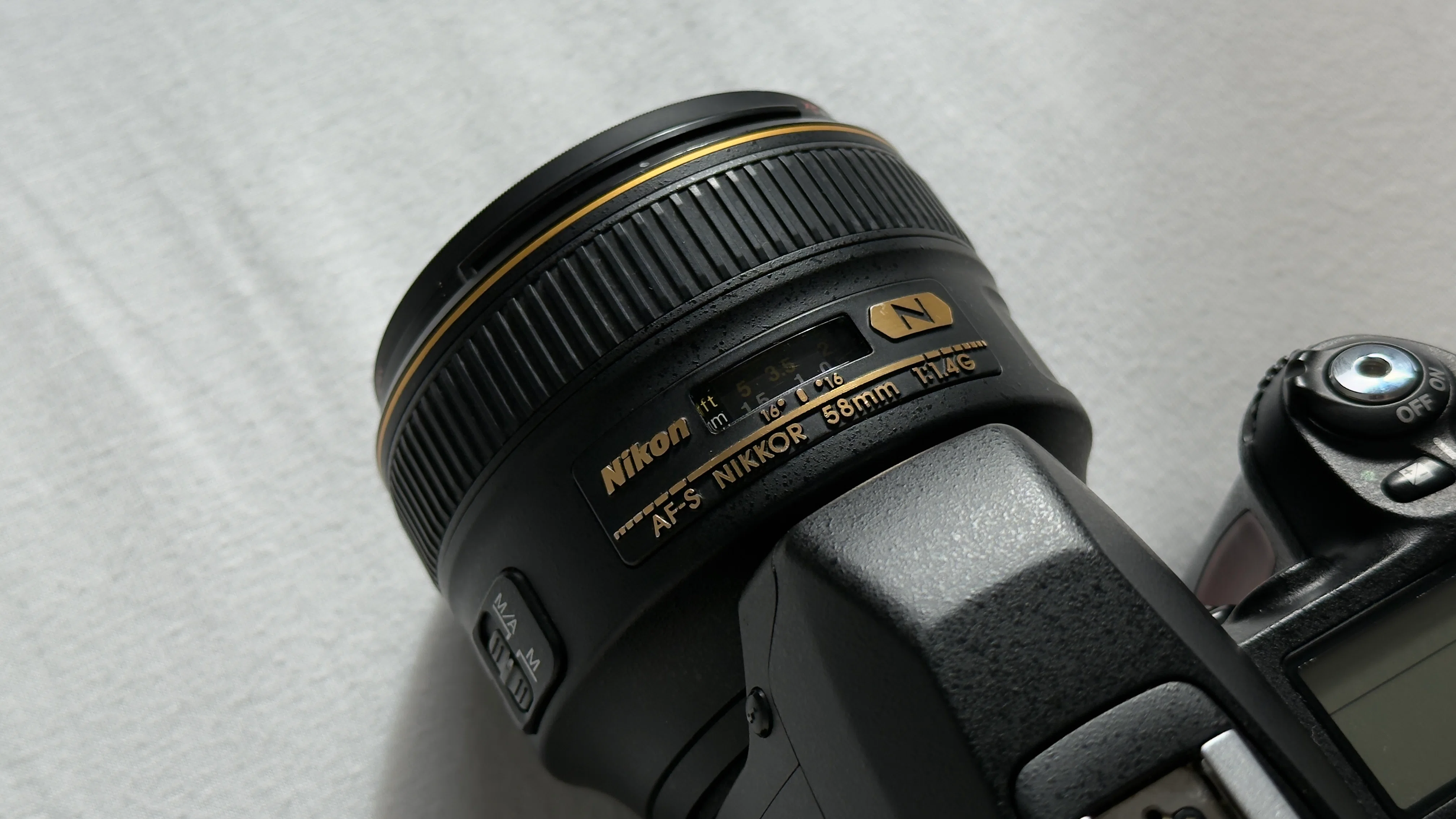 NIKKOR 58mm f/1.4G｜あるいは高性能レンズは何を失ってしまったのか