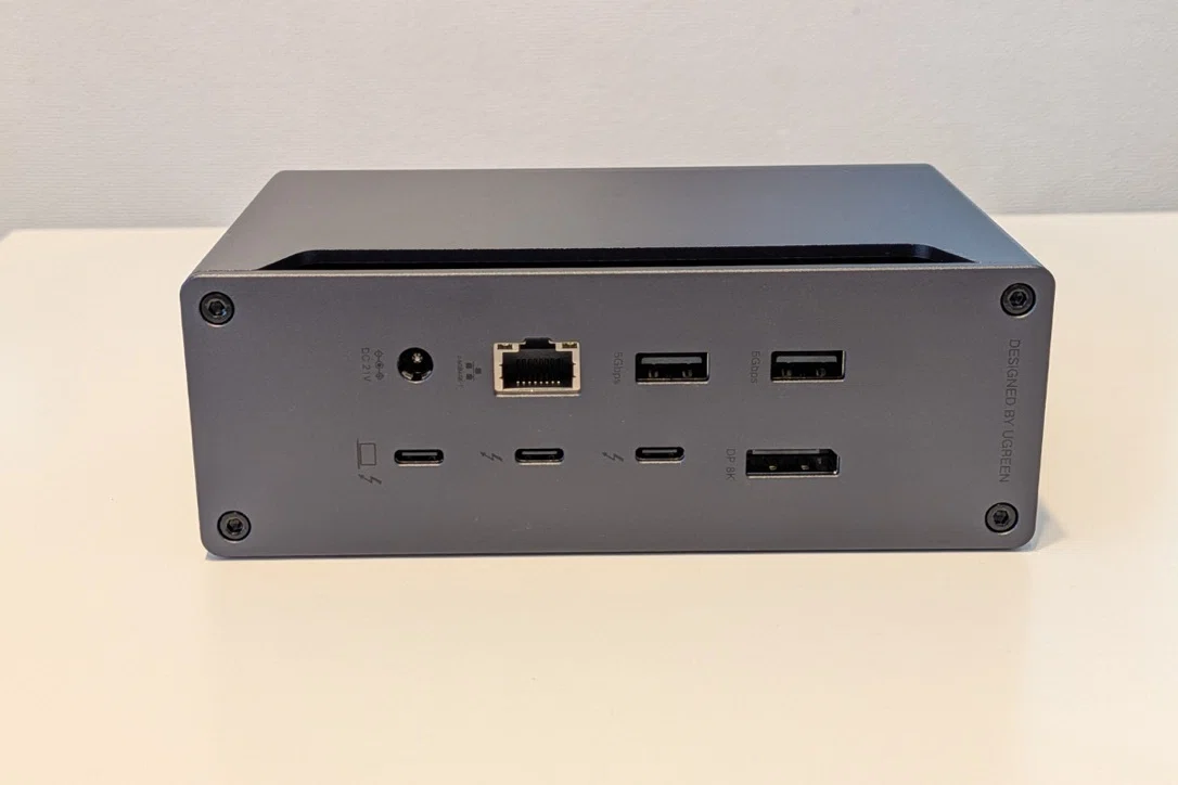 UGREEN Revodok Max 213レビュー｜USB-Cハブには戻れない快適なデスク