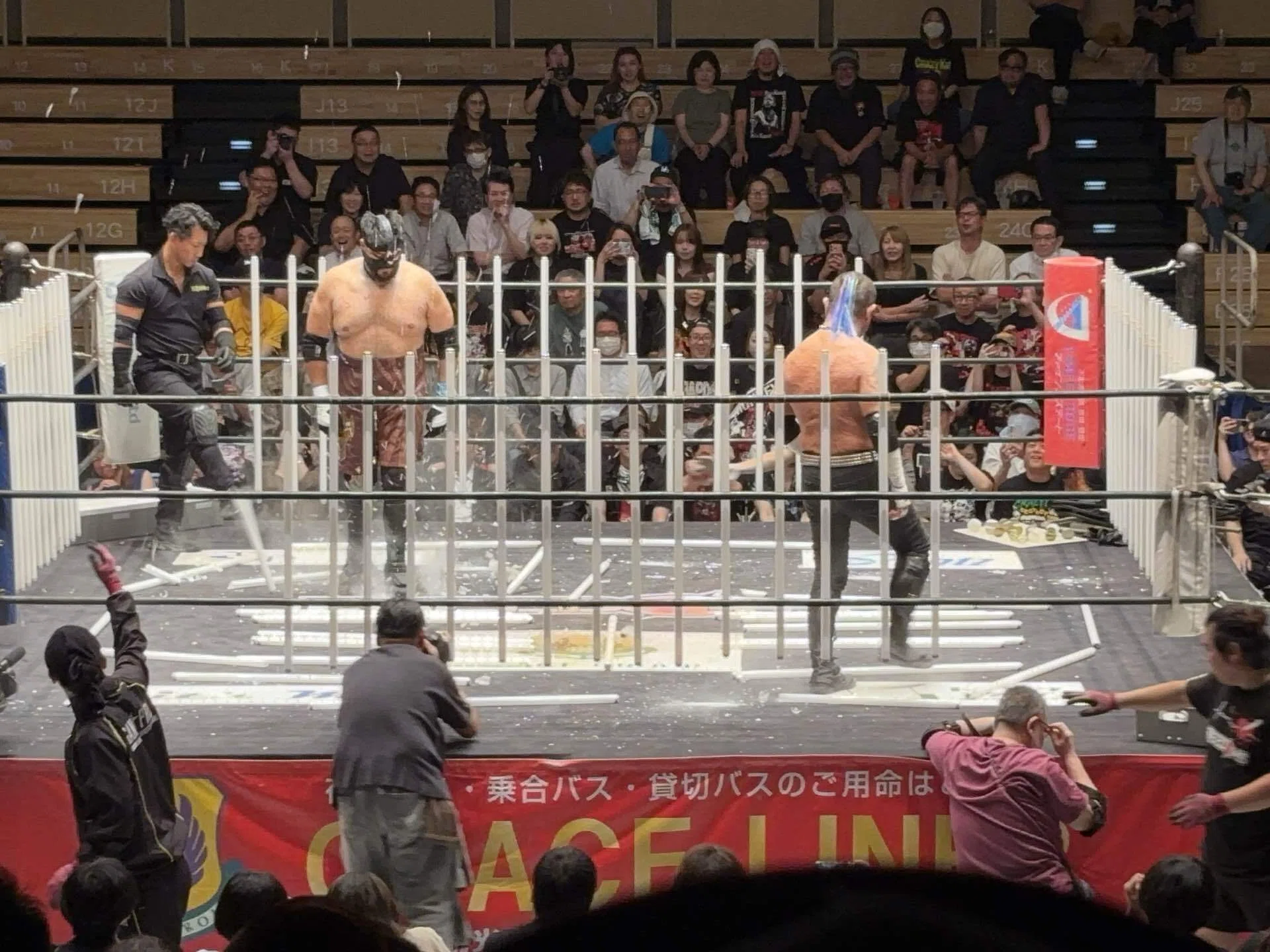 君はプロレスの「デスマッチ」を観戦したことがあるか！？｜KT