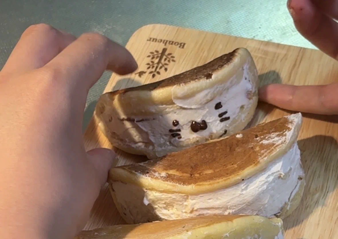 可愛すぎて食べれない！あざらしオムレット🦭｜こあ 可愛い＆話題の