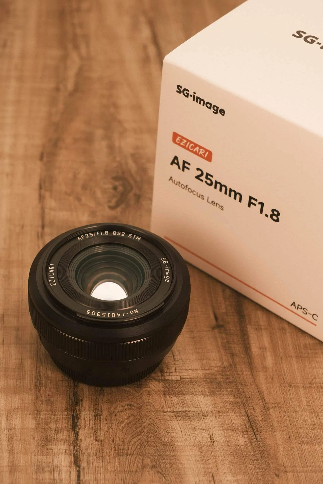 悩ましい買い物をしてしまった 〜初・中華レンズ購入 SG-image AF 25mm