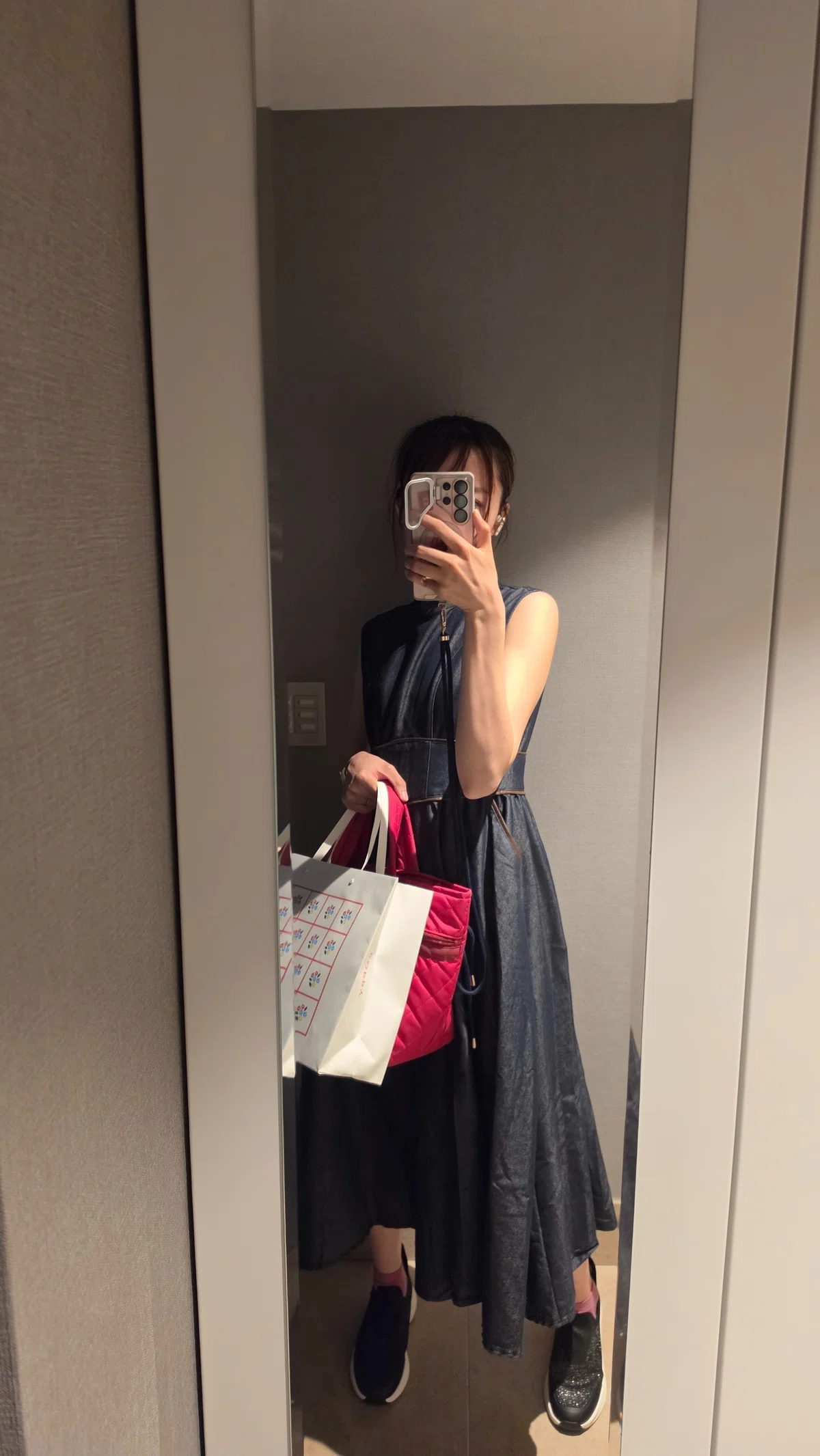 神崎恵さん×LeSportsac】ミディアムマルチトートの魅力を語りたい 
