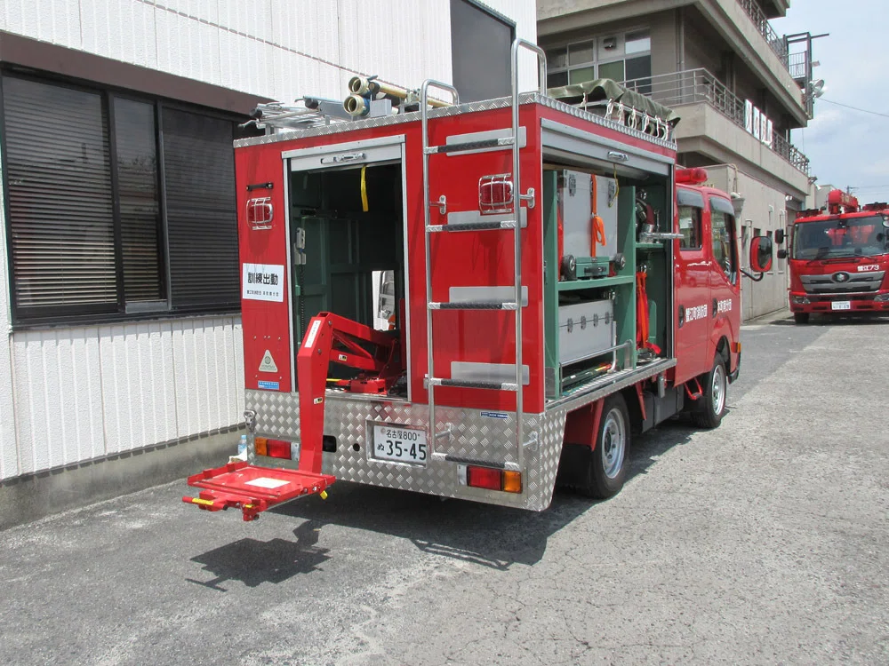 第38回】消防署 / 蟹江町消防署探訪記録～ 洗車風景にわたしの心まで洗