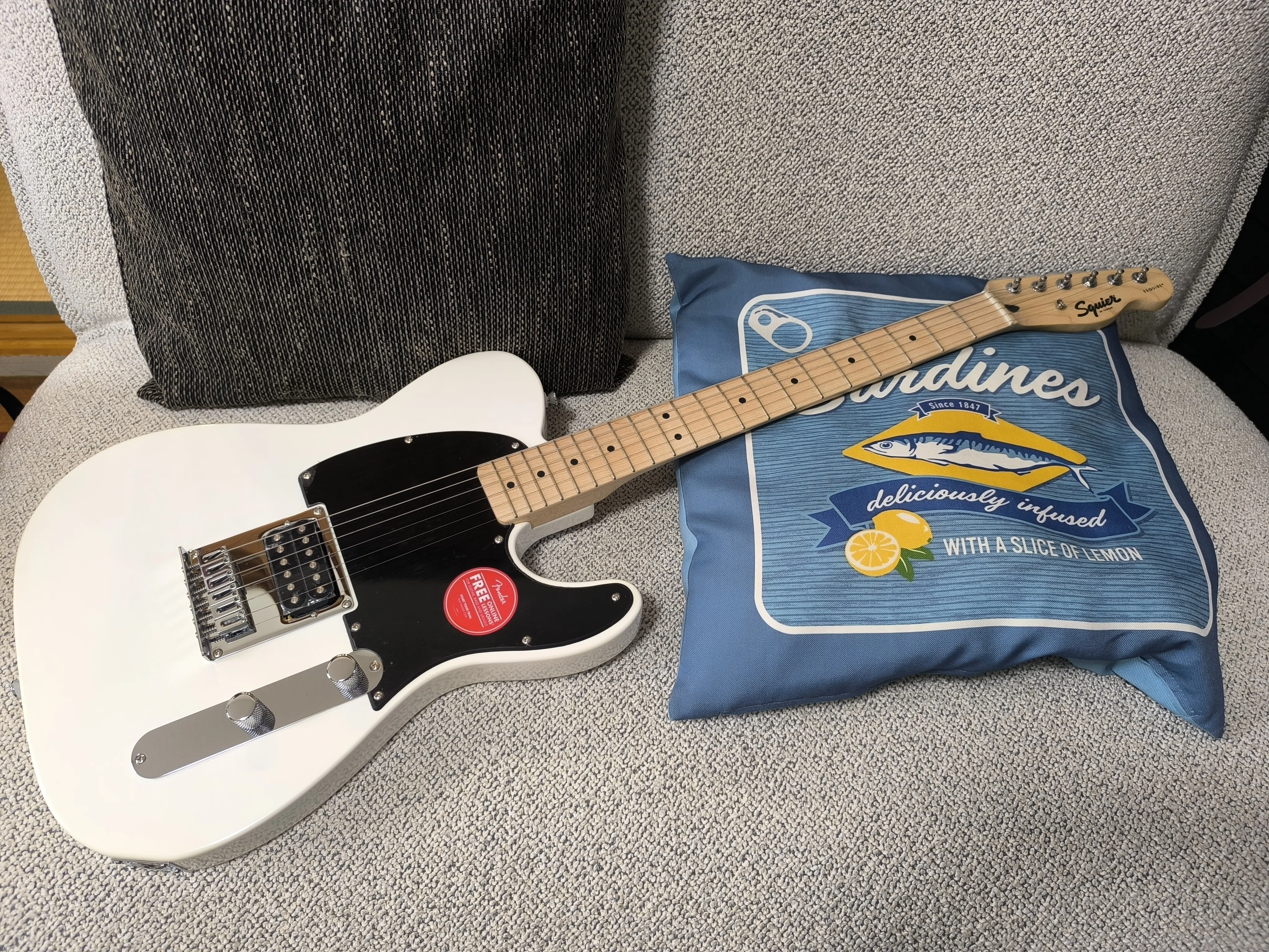Squier Sonic Esquire H｜ボーンアンドスキンA