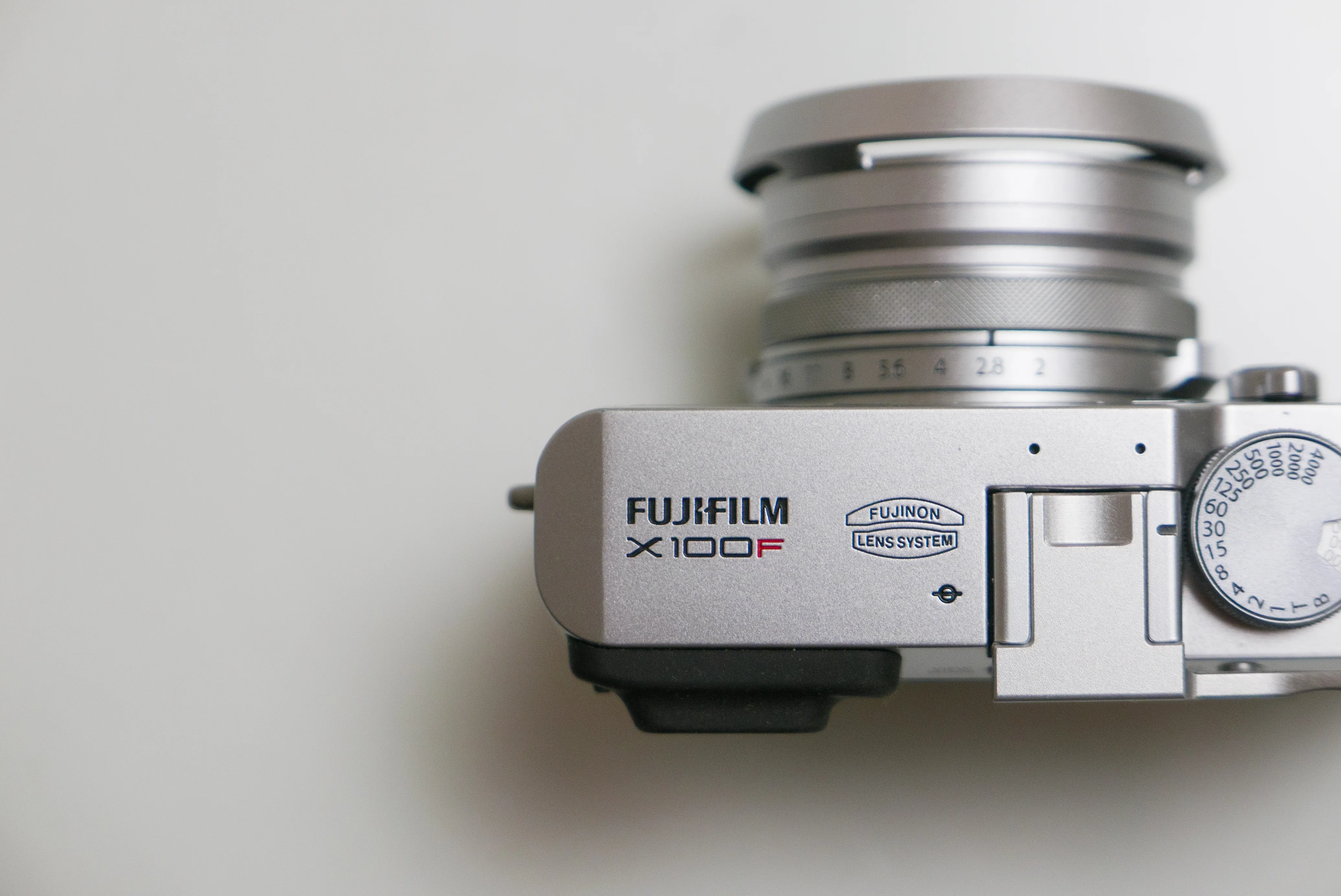 【要修理だけどおまけ多数！】FUJIFILM　X100F 要修理だけどおまけ多数！】FUJIFILM X100F 要修理だけどおまけ多数