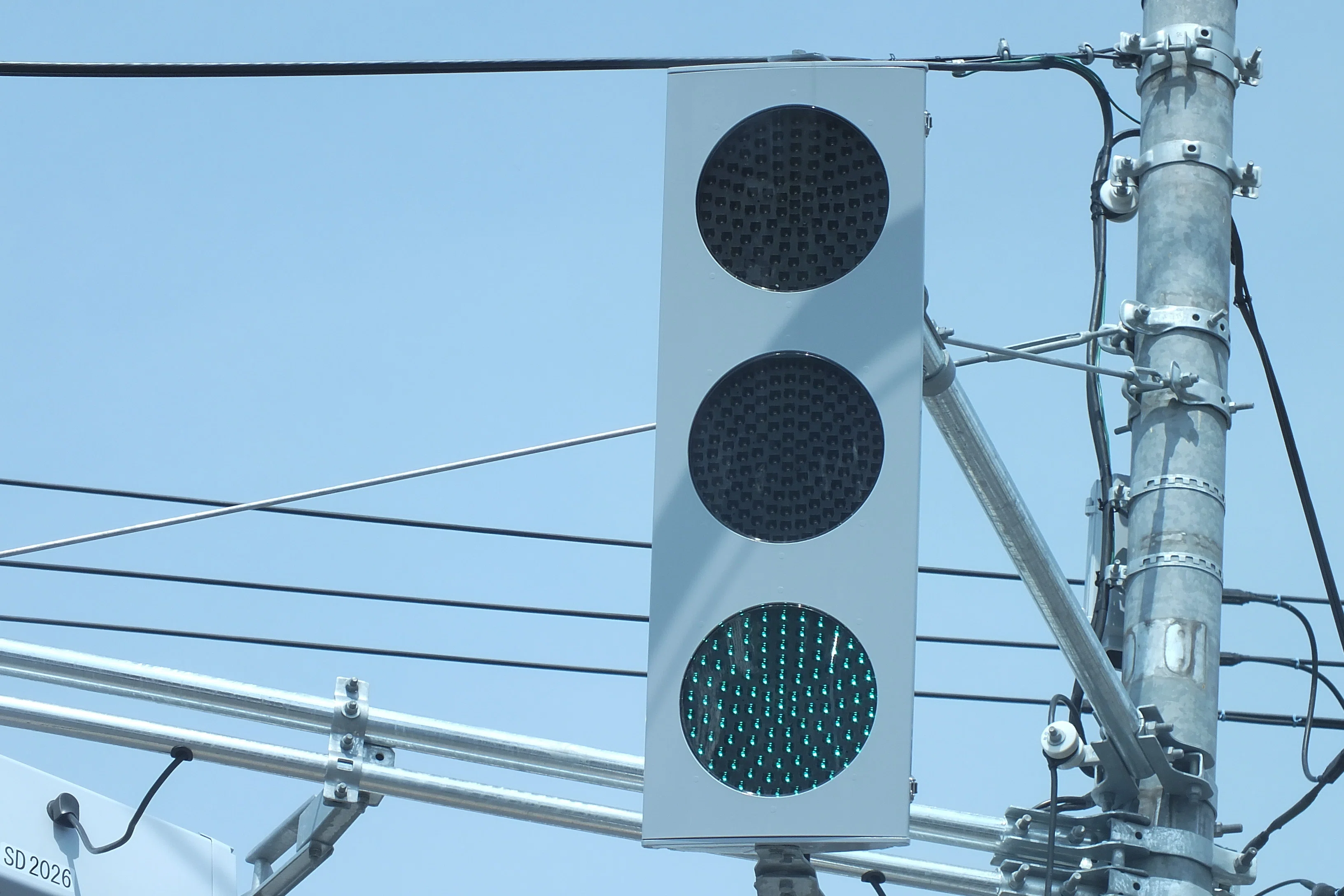K16-026】比企郡小川町大塚にある信号電材低コスト黄135周素子型