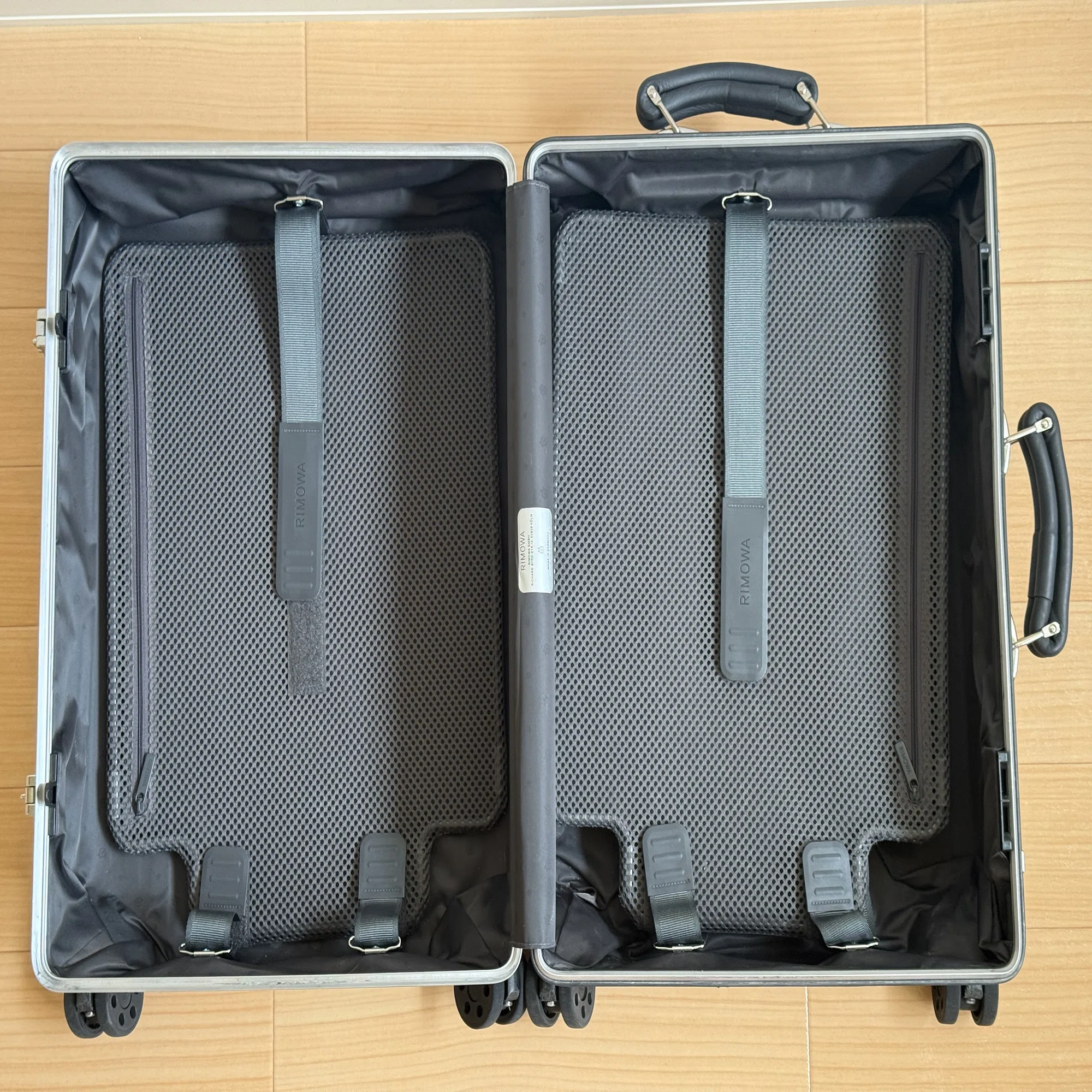 RIMOWA】高いけど、所有欲は満たされる。「Classicキャビン」を2年使っ
