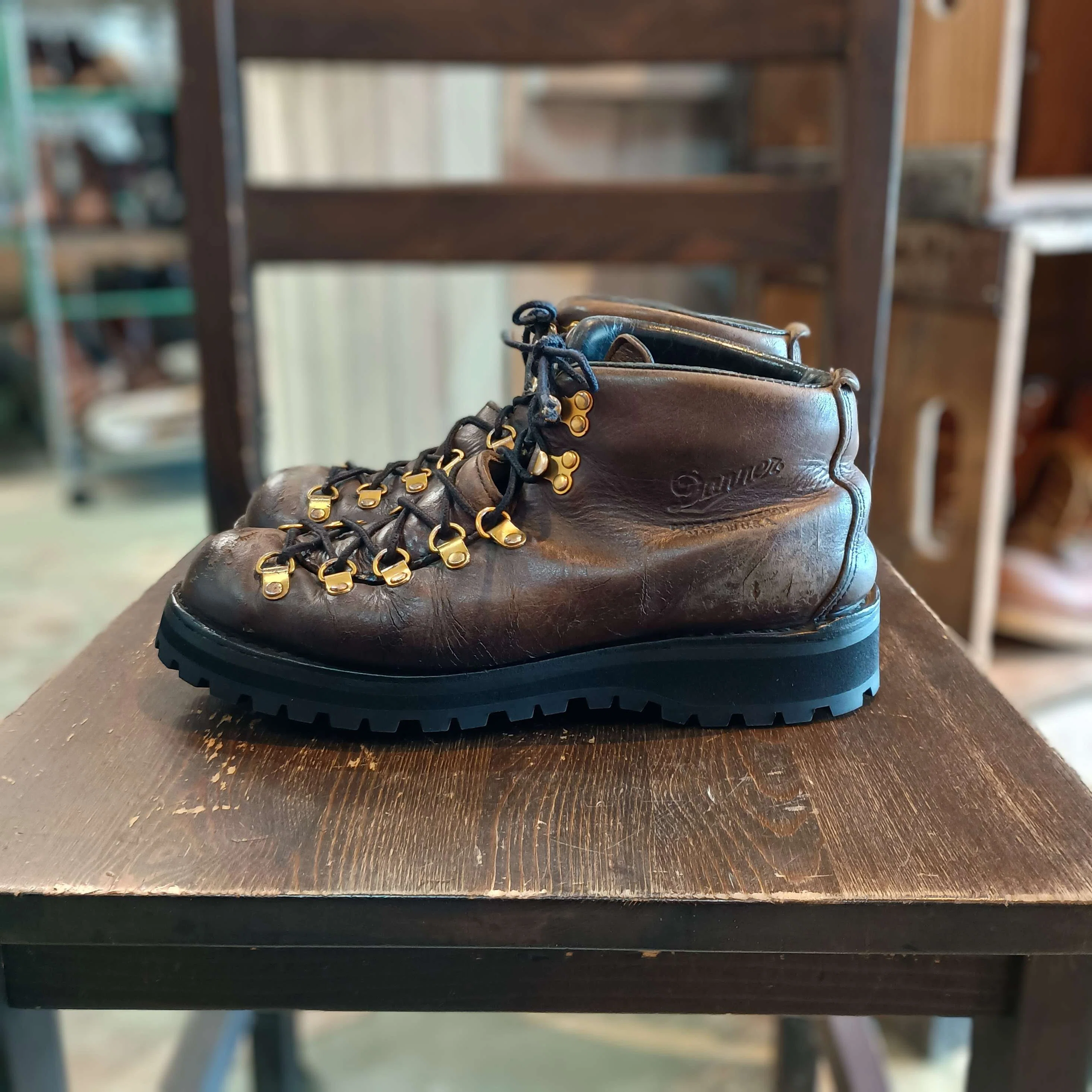 リソール/ソールカスタム】Danner Mountain Light+vibram#148｜CREA