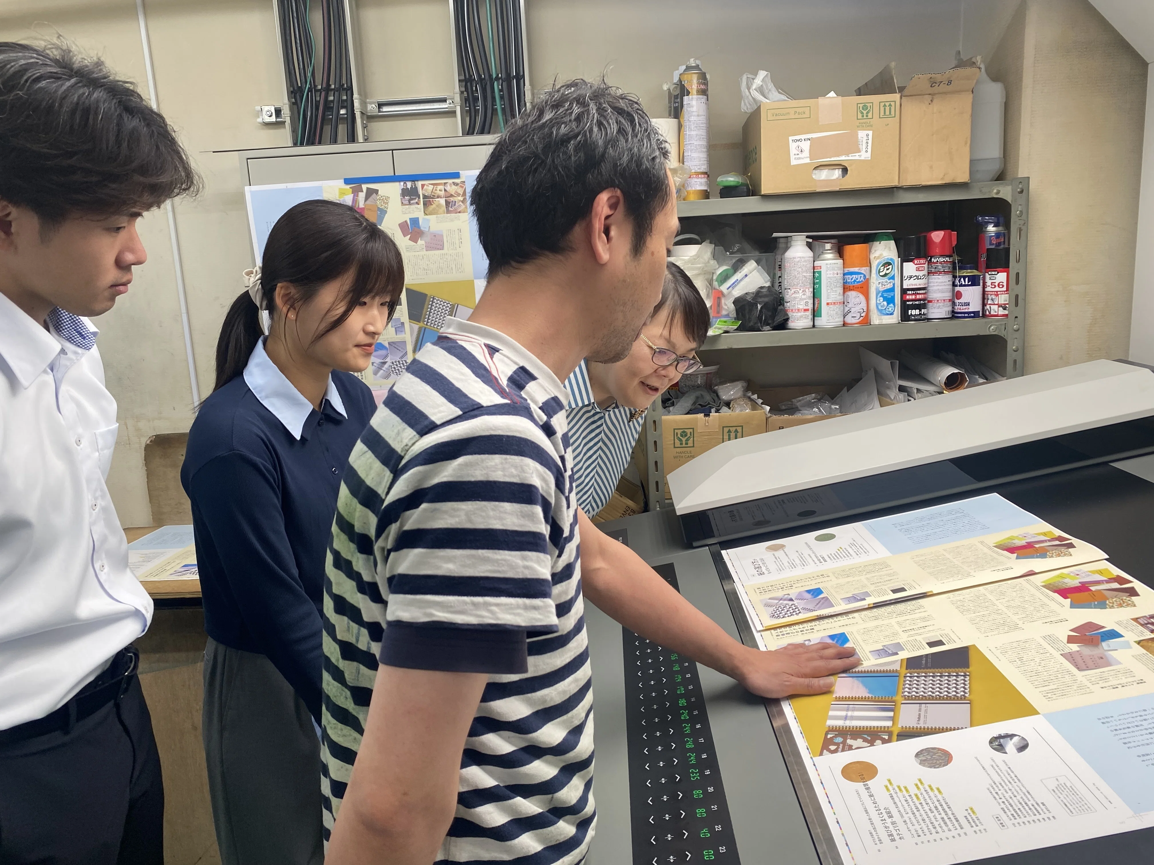 紙と印刷の「可能性」に立ち会う――『デザインのひきだし57』制作現場を