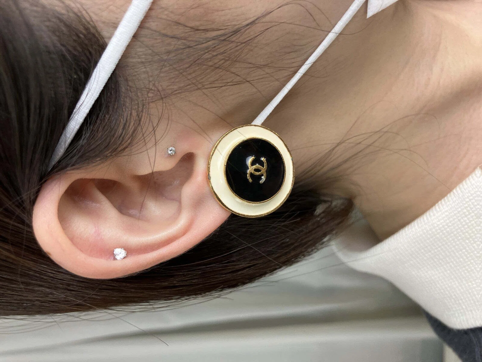 CHANEL Coco Mark Clip-On Earring 96A Black Ivory Gold 27mm Vintage