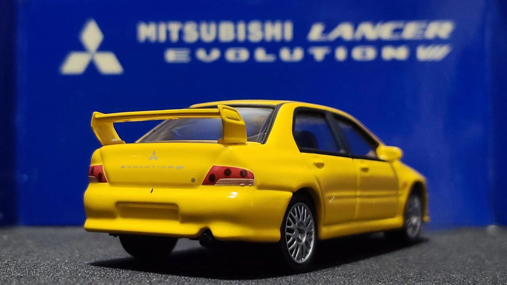 AUTOart 1/64 Mitsubishi Lancer Evolution VII (Yellow)｜岡田衛