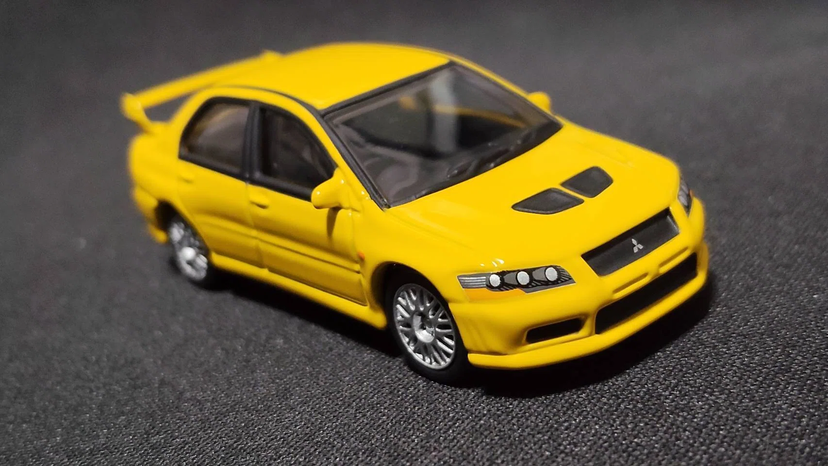 AUTOart 1/64 Mitsubishi Lancer Evolution VII (Yellow)｜岡田衛