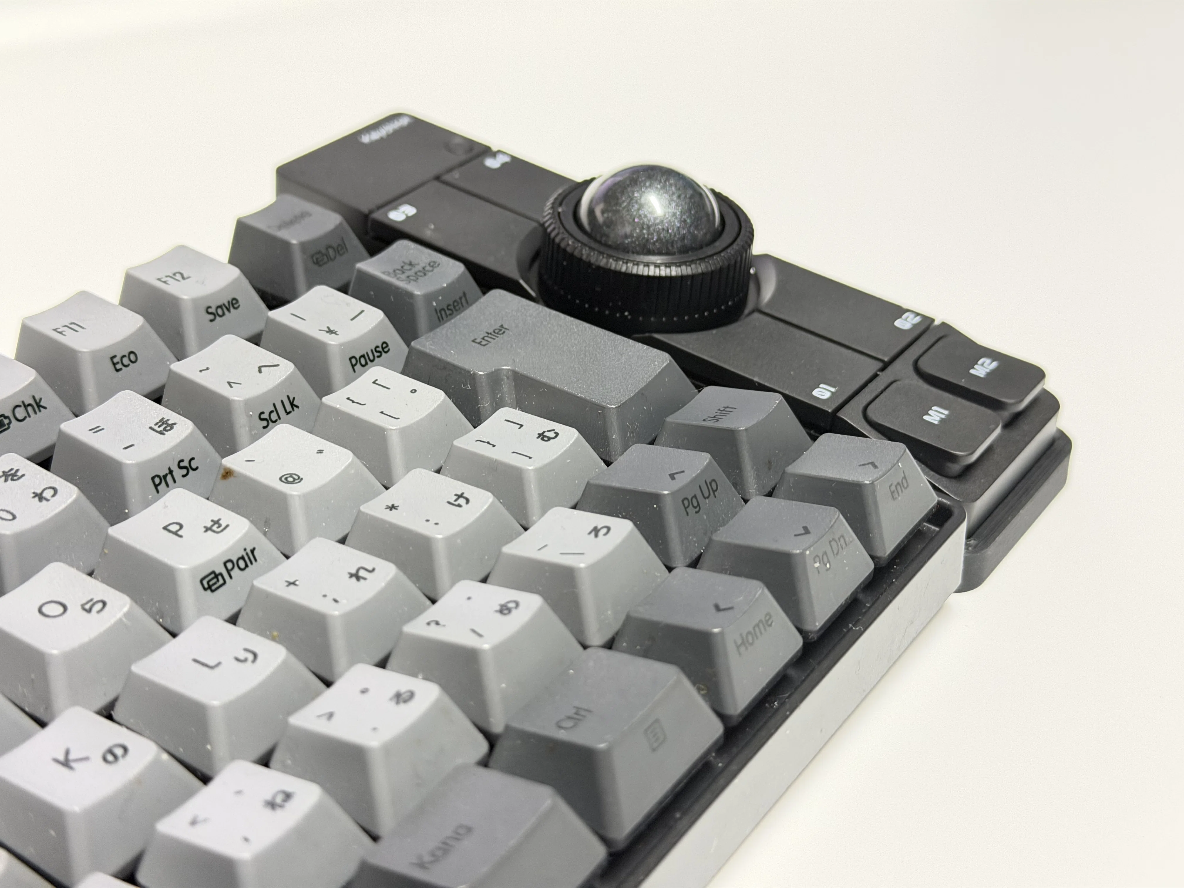 Nape Pro専用リストレストを作りました (または横置き親指干渉問題
