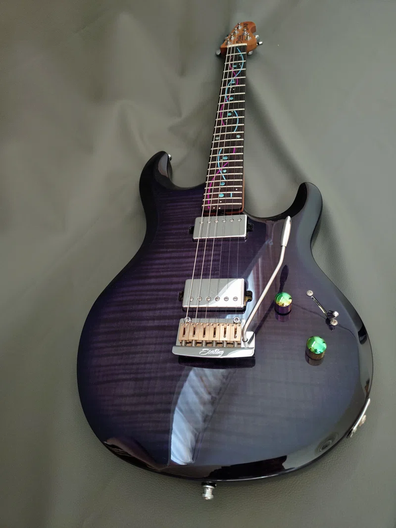 愛器＃12: Sterling by Music Man LK100 BLB(2025年製)｜DUNE