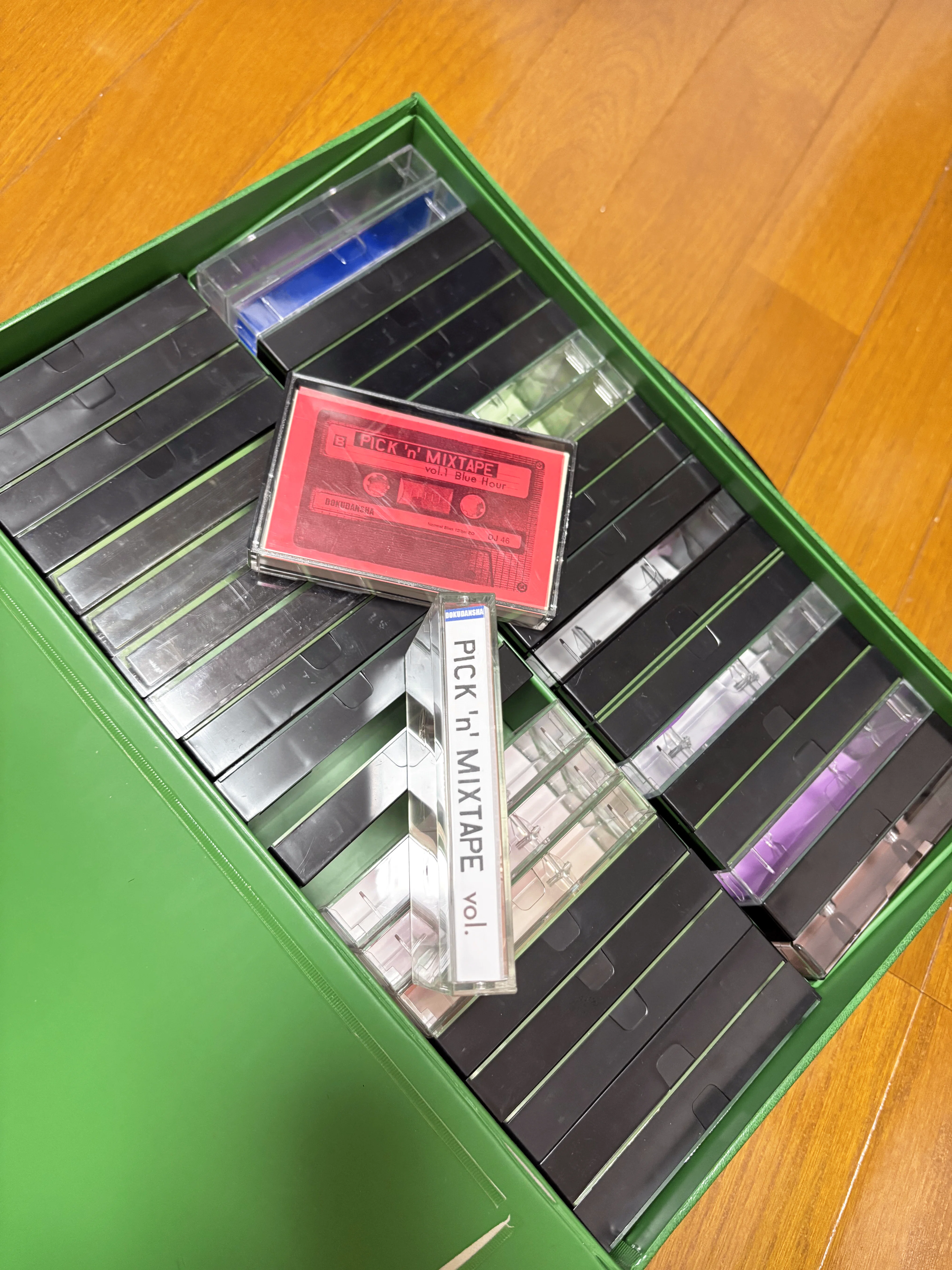 体験型カセットZINE『PICK 'n' MIXTAPE』ができるまで ① 〜ケースと