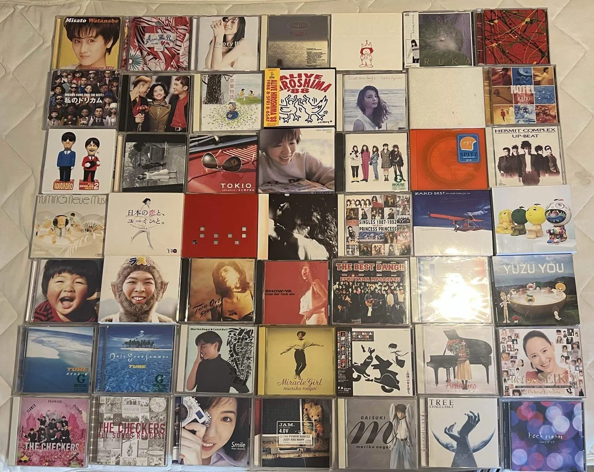  【断捨離】家にある音楽CDを集めて悩んで断捨離してみました💿日記｜chiru 