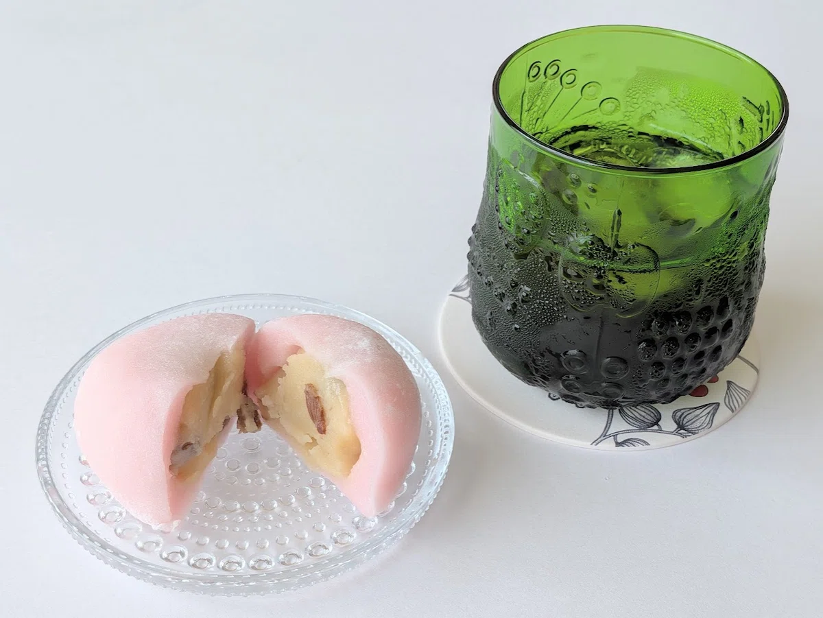 柳月 ラムレーズンバター大福とは？ラム酒が効いた大人の大福を実食