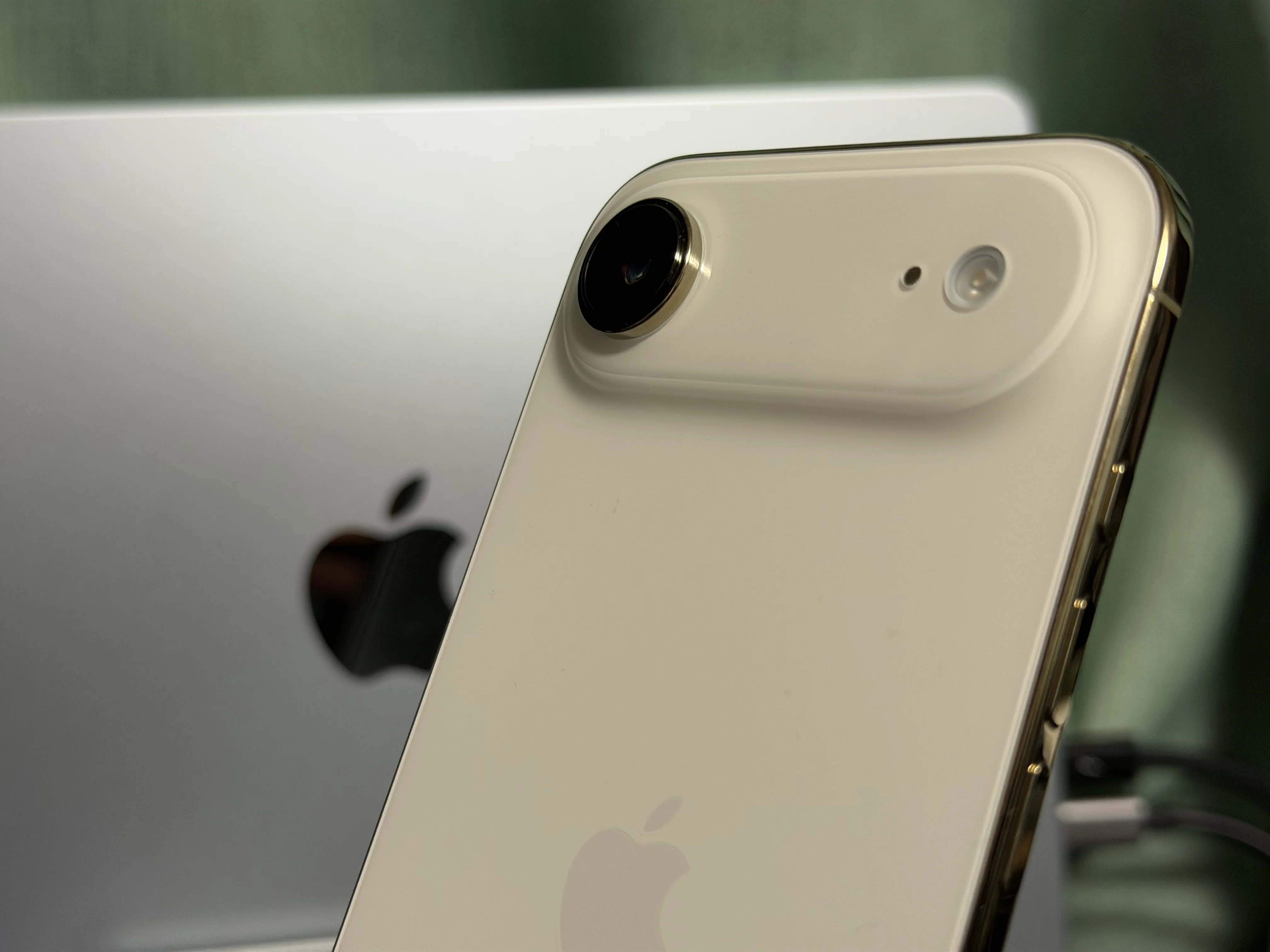 📱購入】 2025 Apple iPhone Air 1TB 〜 最強“Pro”と最薄“Air”の行末は
