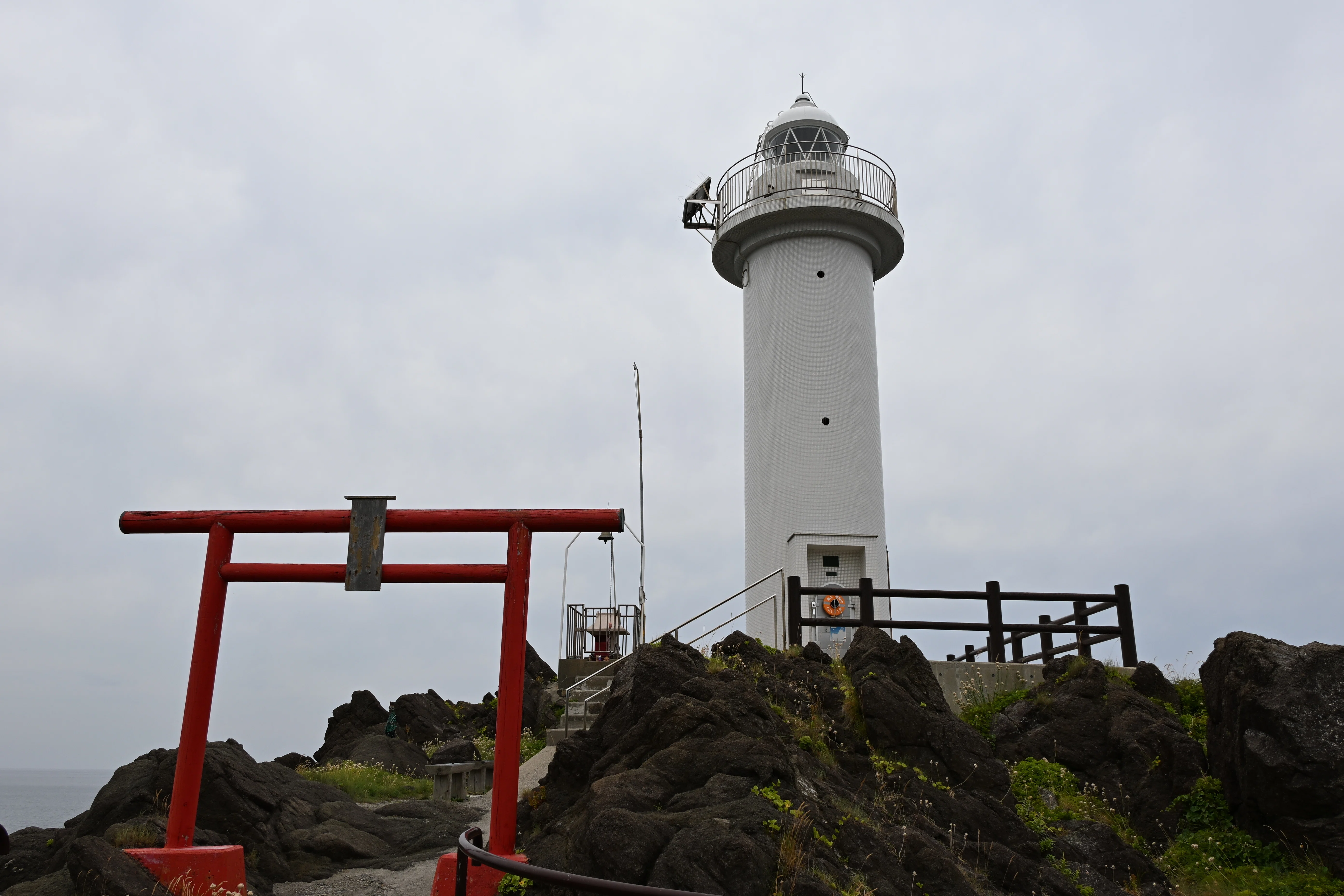 20260711_鼠ヶ関灯台【Nikon Z50IIと観光】｜山ネズミ